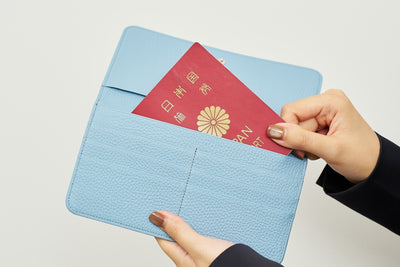 《NEW》移動の流れを妨げない 新型パスポートケース「Transit Plain」