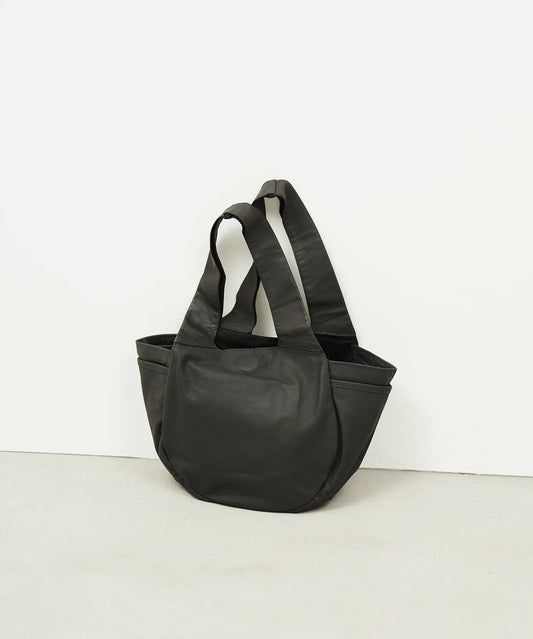 #11《SALE 40%》パンプキンサックS (black) / やぎ革・ベアー - REN