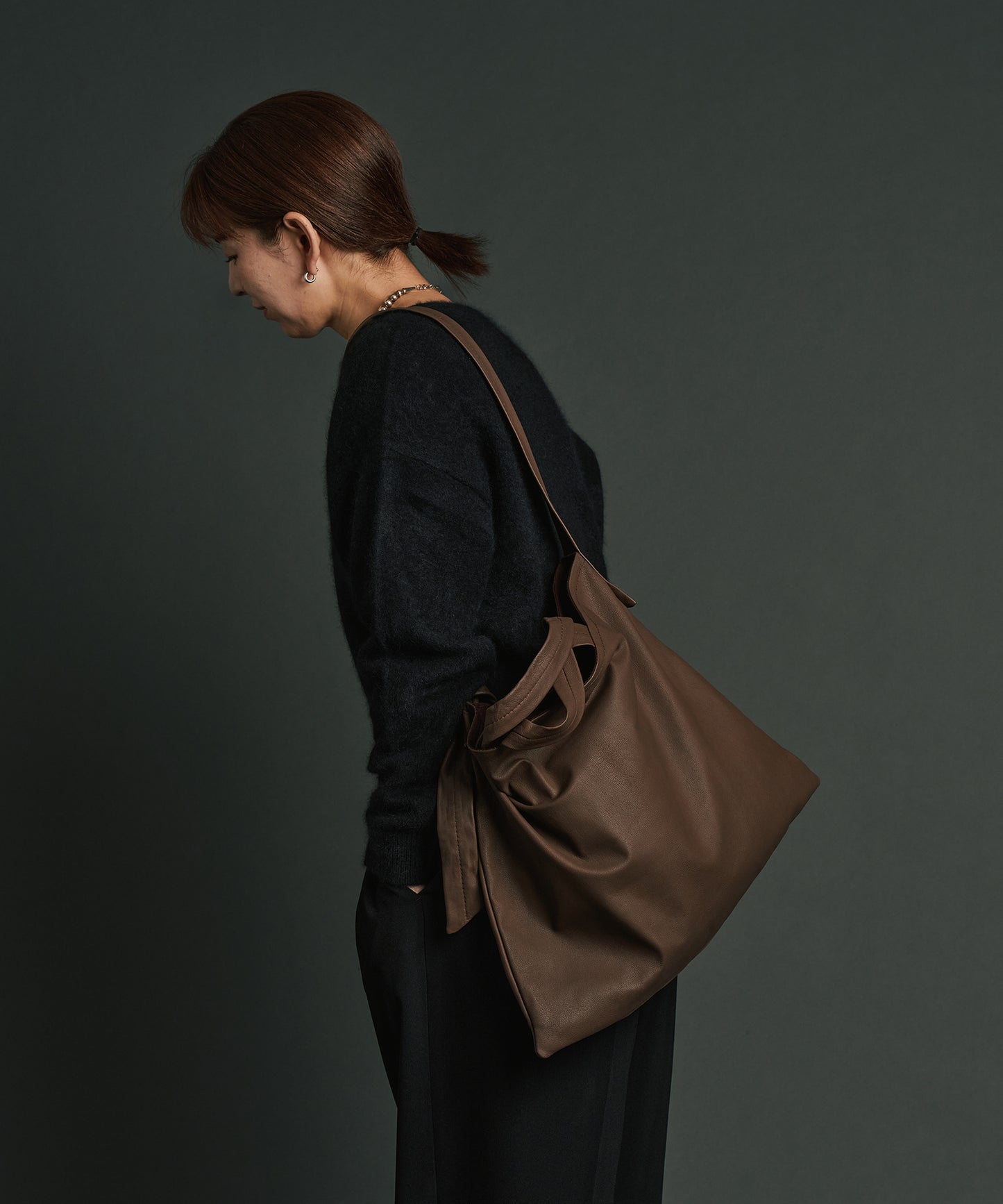#11《BF SALE 20%》2wayスクエアショルダーM(dark brown) / やぎ革・ベアー