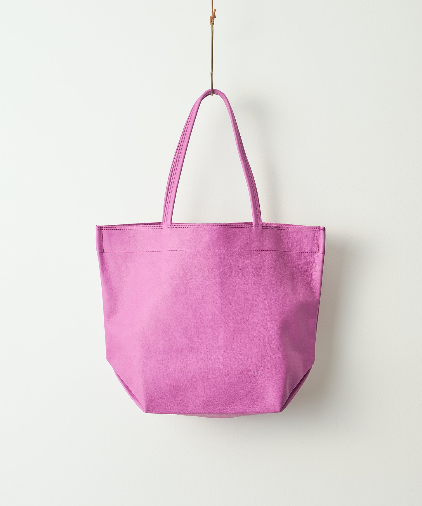 #30/ ランチバッグM(peony purple)/ ピッグスキン・ハリー