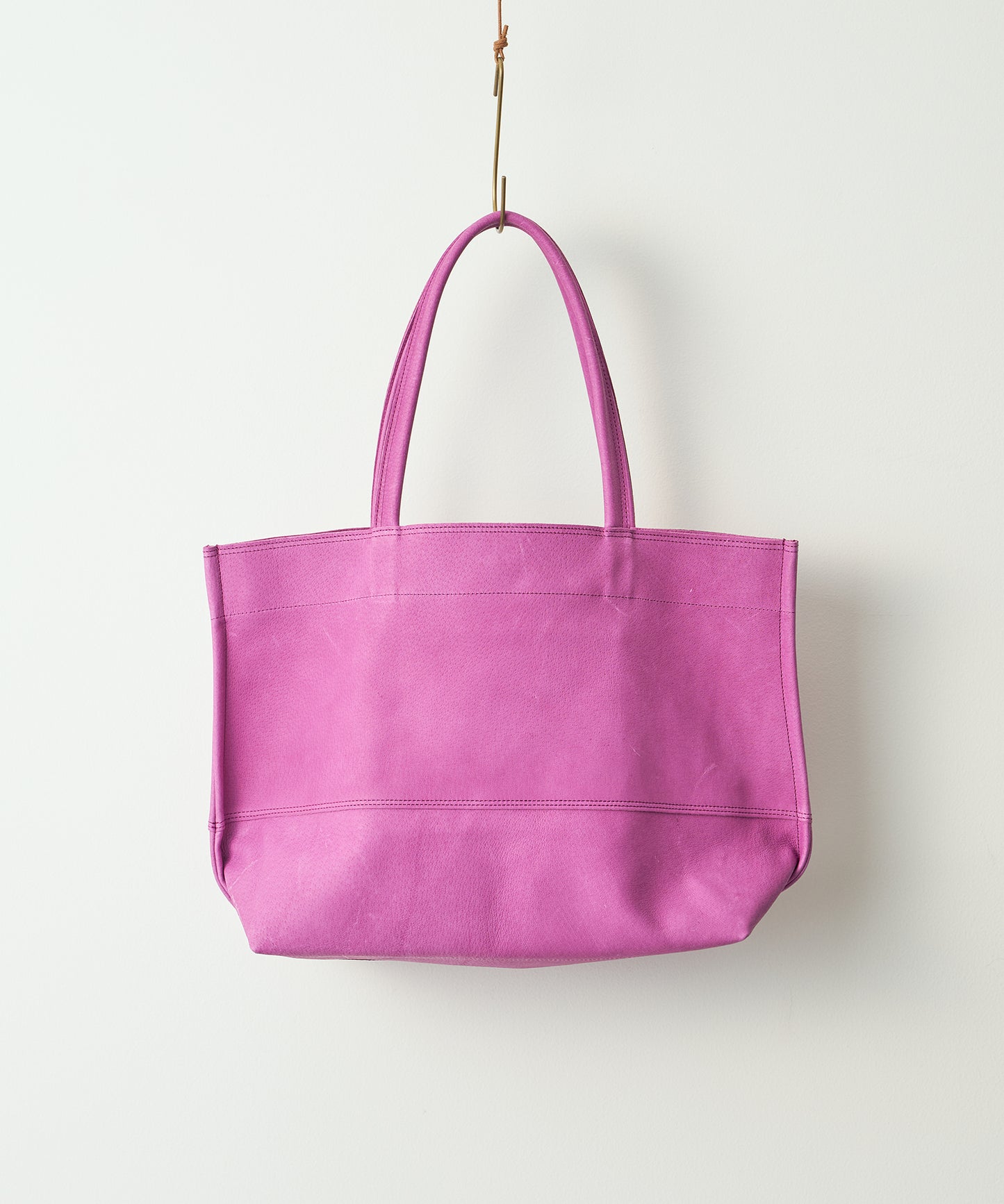 #30/ ワイドトートM(peony purple)/ ピッグスキン・ハリー