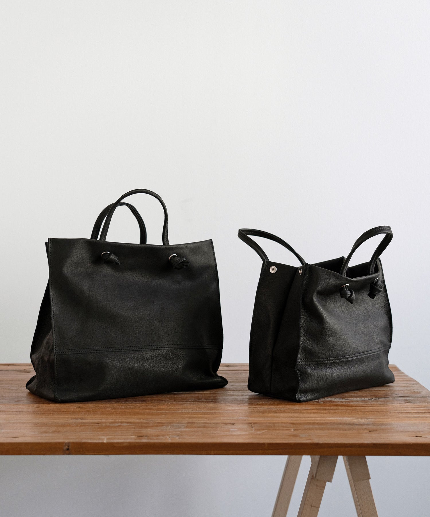 サイズ比較 / 左デイショッパー / 右ミニショッパー