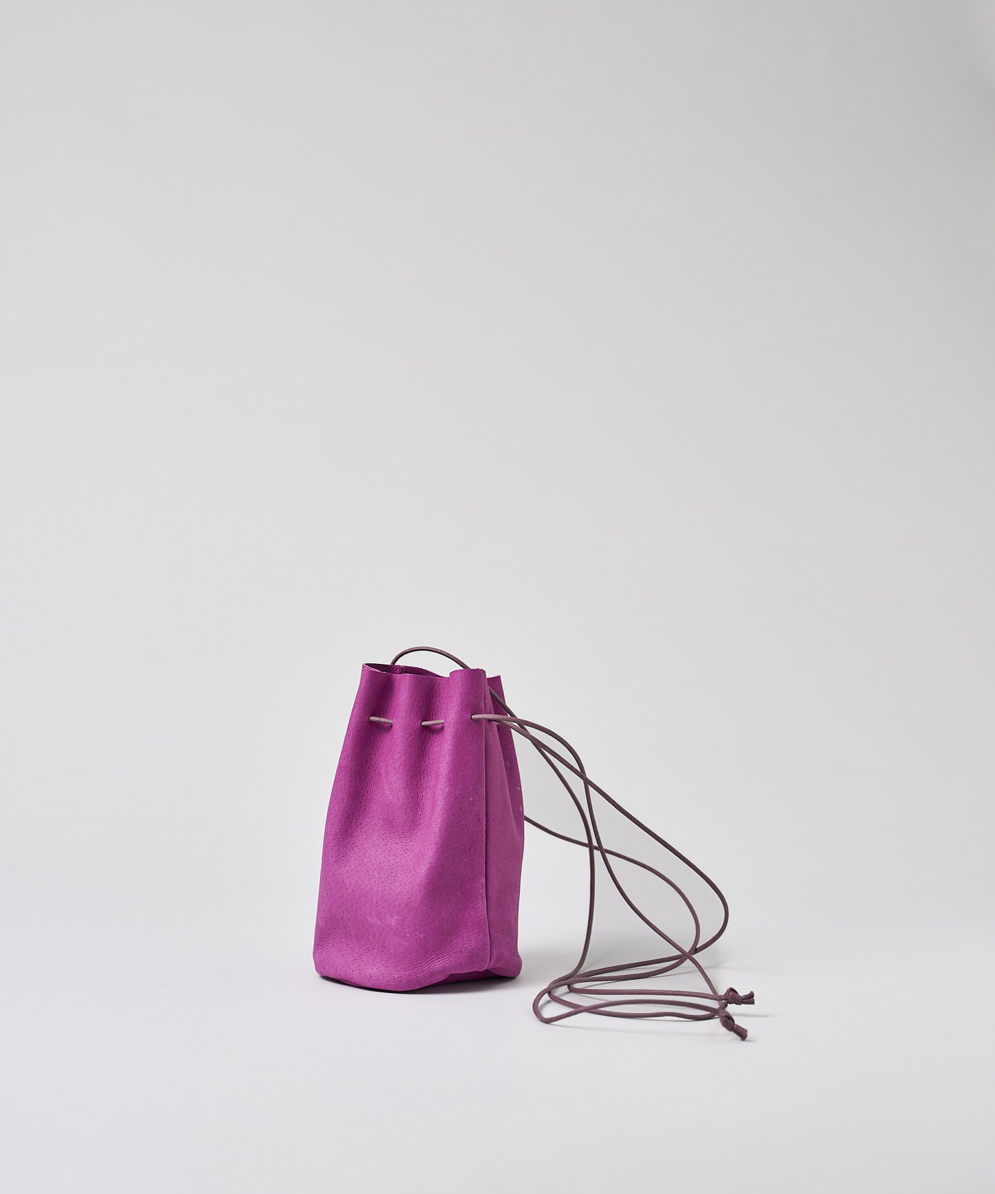 #30/ ミニキャニスターボトル(peony purple)/ ピッグスキン・ハリー