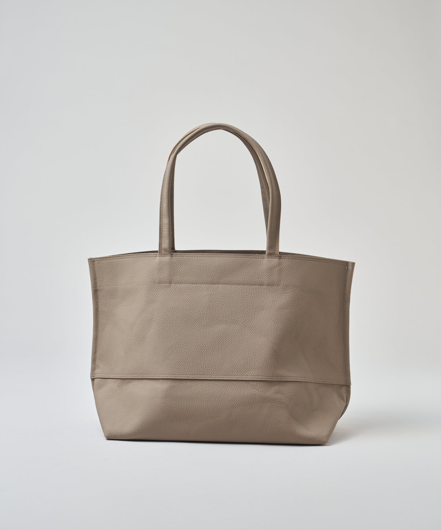 #51b/ ワイドトートM(almond gray)/ 牛革・フィリップ