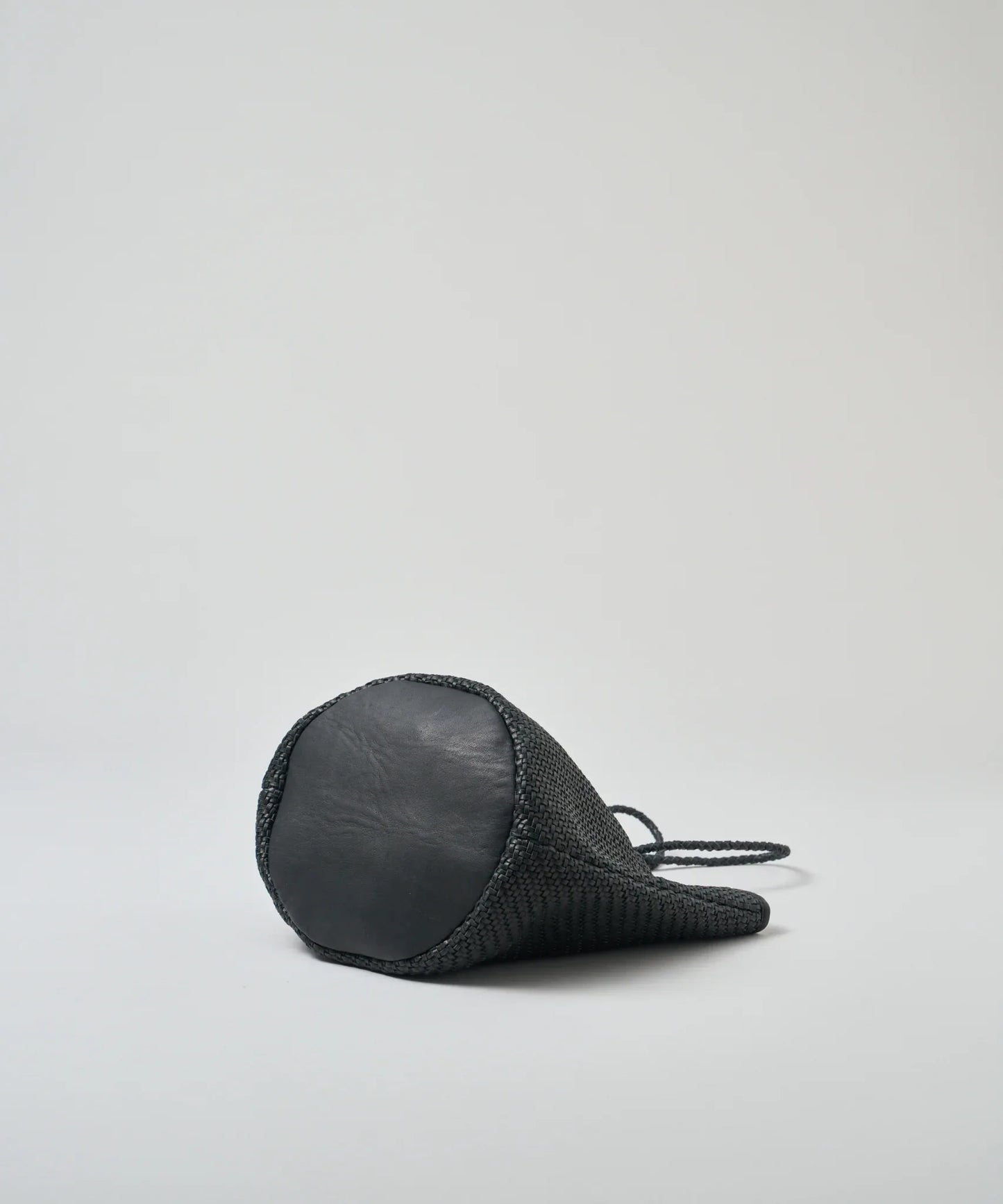 #60/ バスケット(black)/ 羊革・シープメッシュ