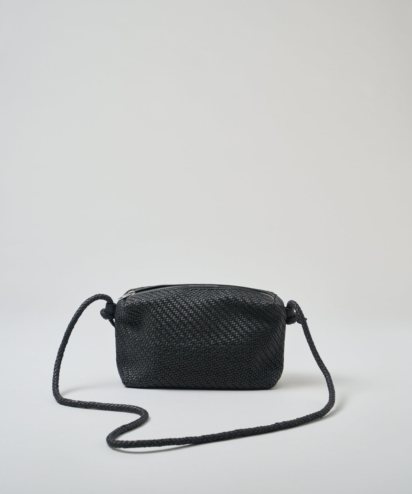 #60/ バレルショルダーM(black)/ 羊革・シープメッシュ