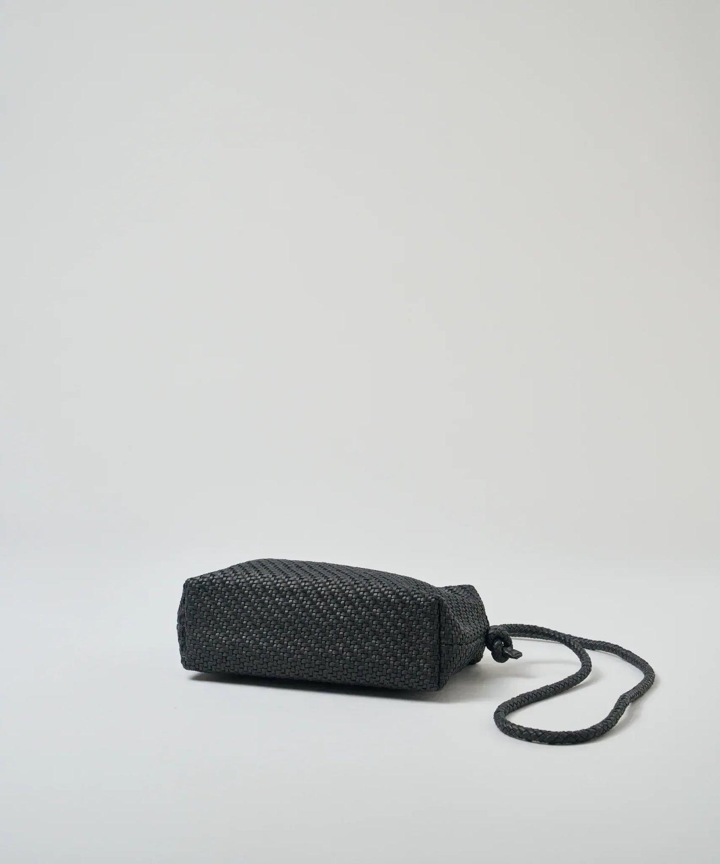 #60/ バレルショルダーM(black)/ 羊革・シープメッシュ