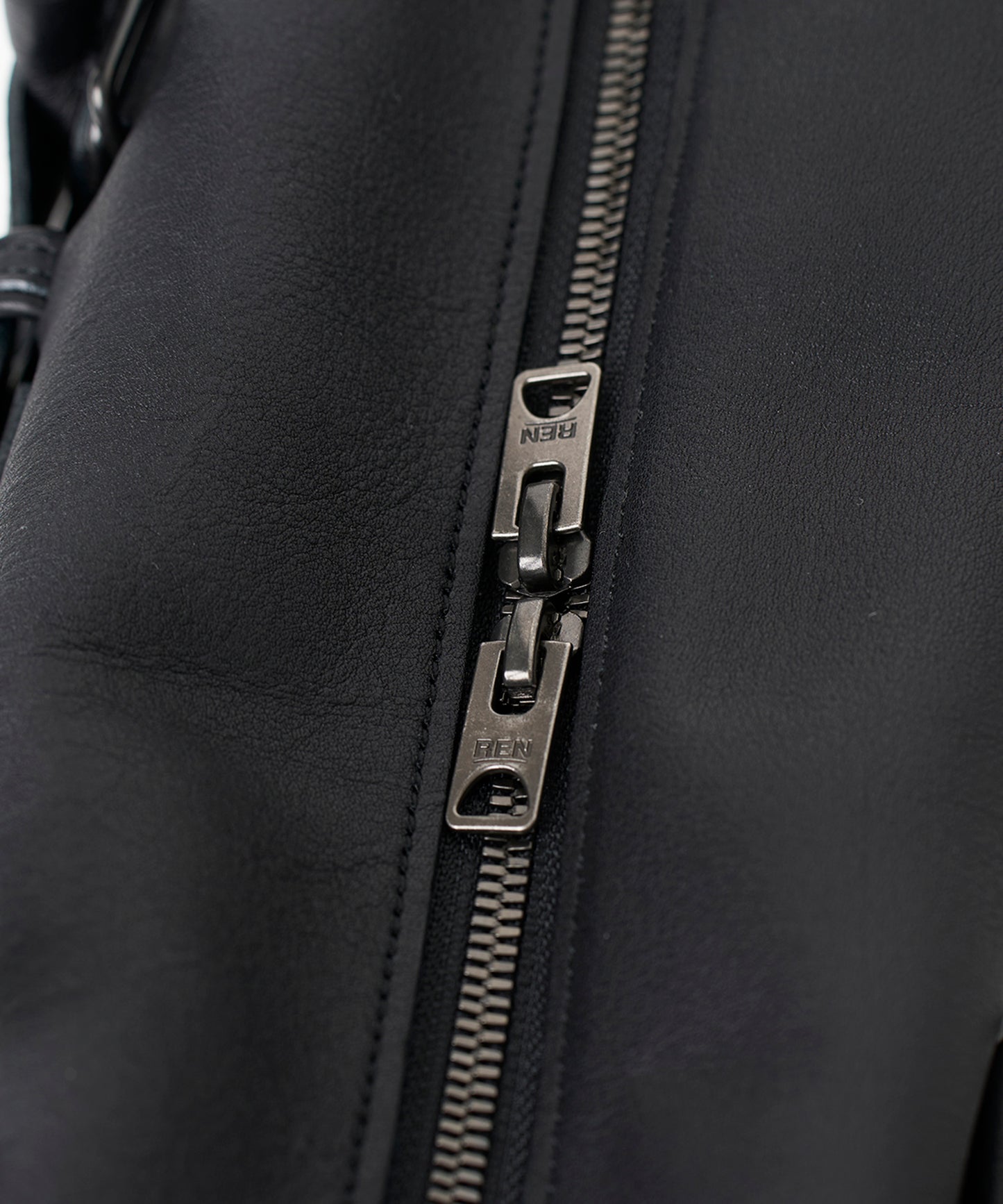 #52/ カデ34(black)/ 牛革・バレンシア