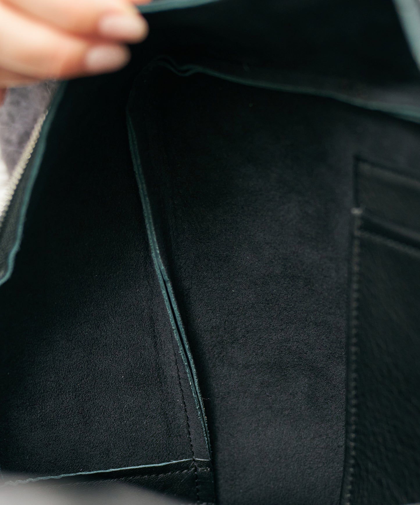 #52b/ スクエアダッフル M (black) / 牛革・バレンシア