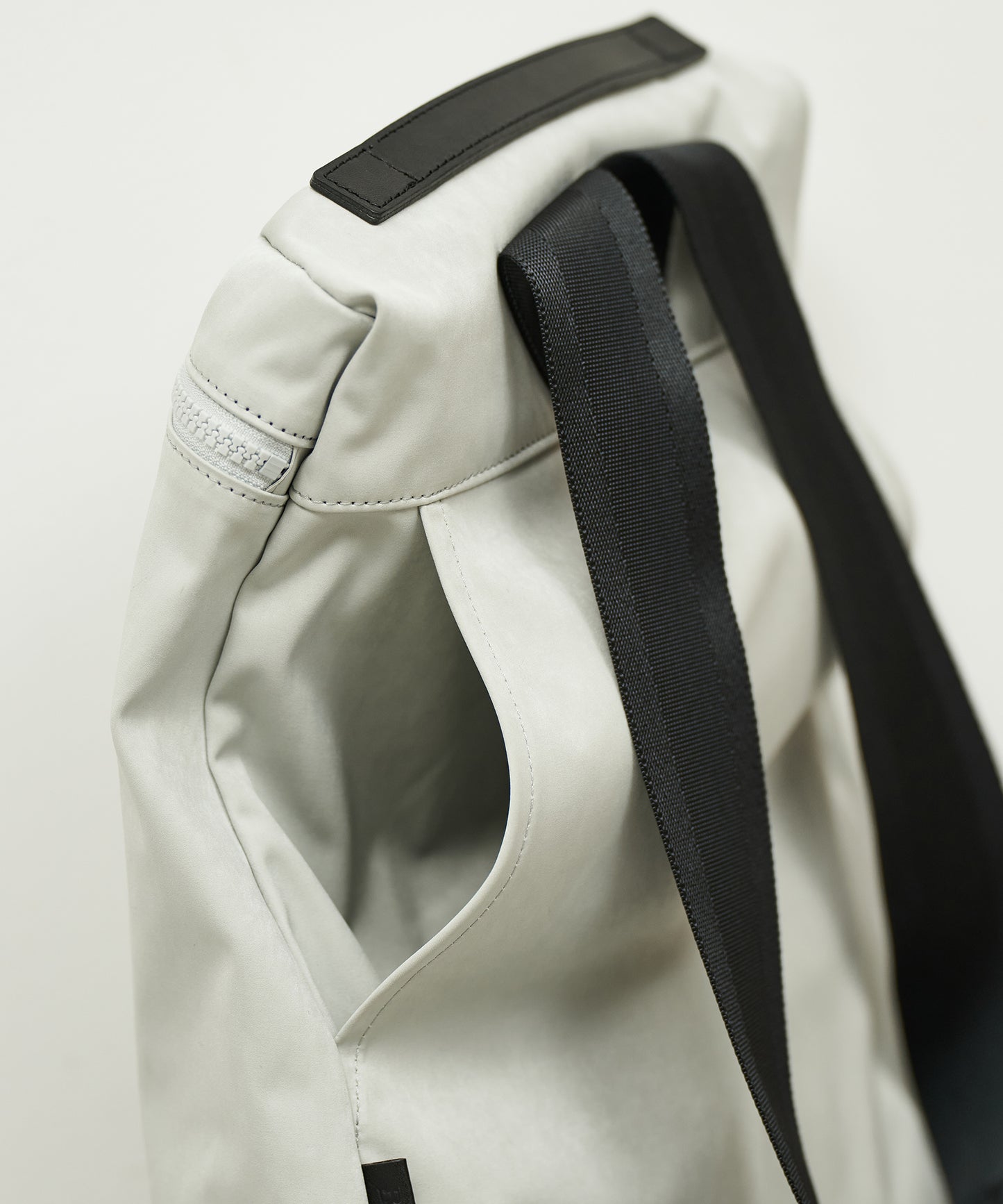 #89 / フラットリュック(light gray)/ HD NYLON