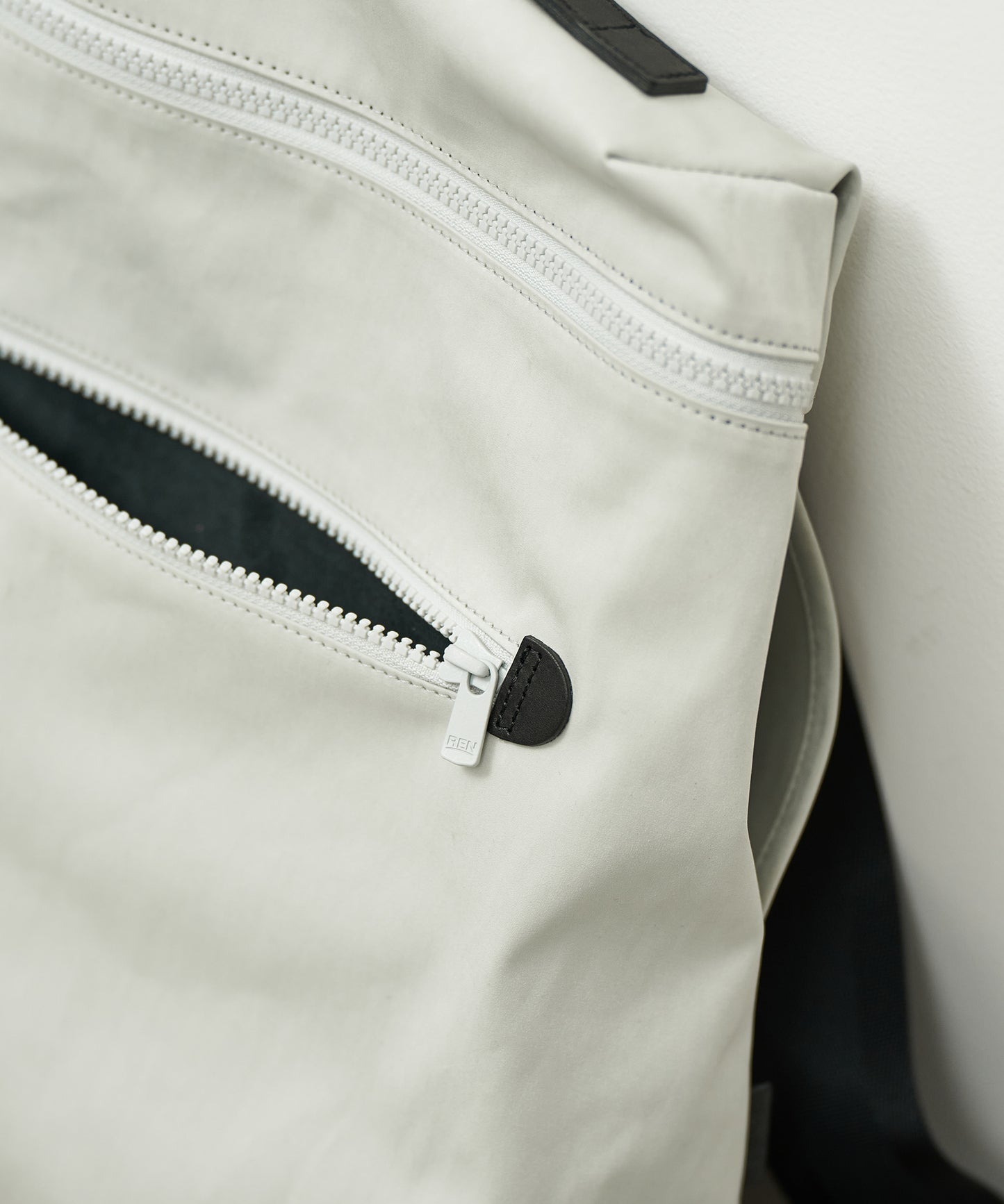 #89 / フラットリュック(light gray)/ HD NYLON