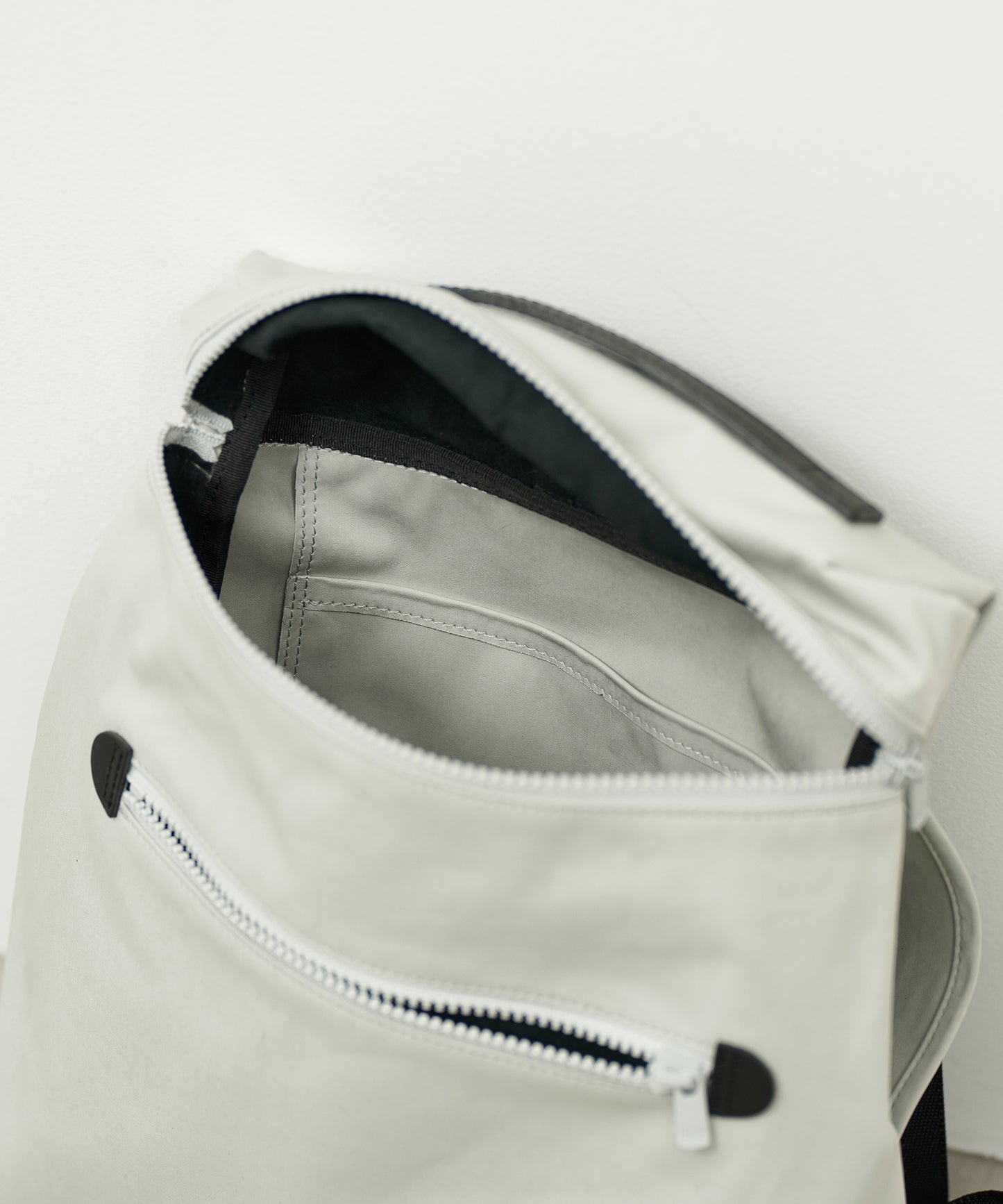 #89 / フラットリュック(light gray)/ HD NYLON
