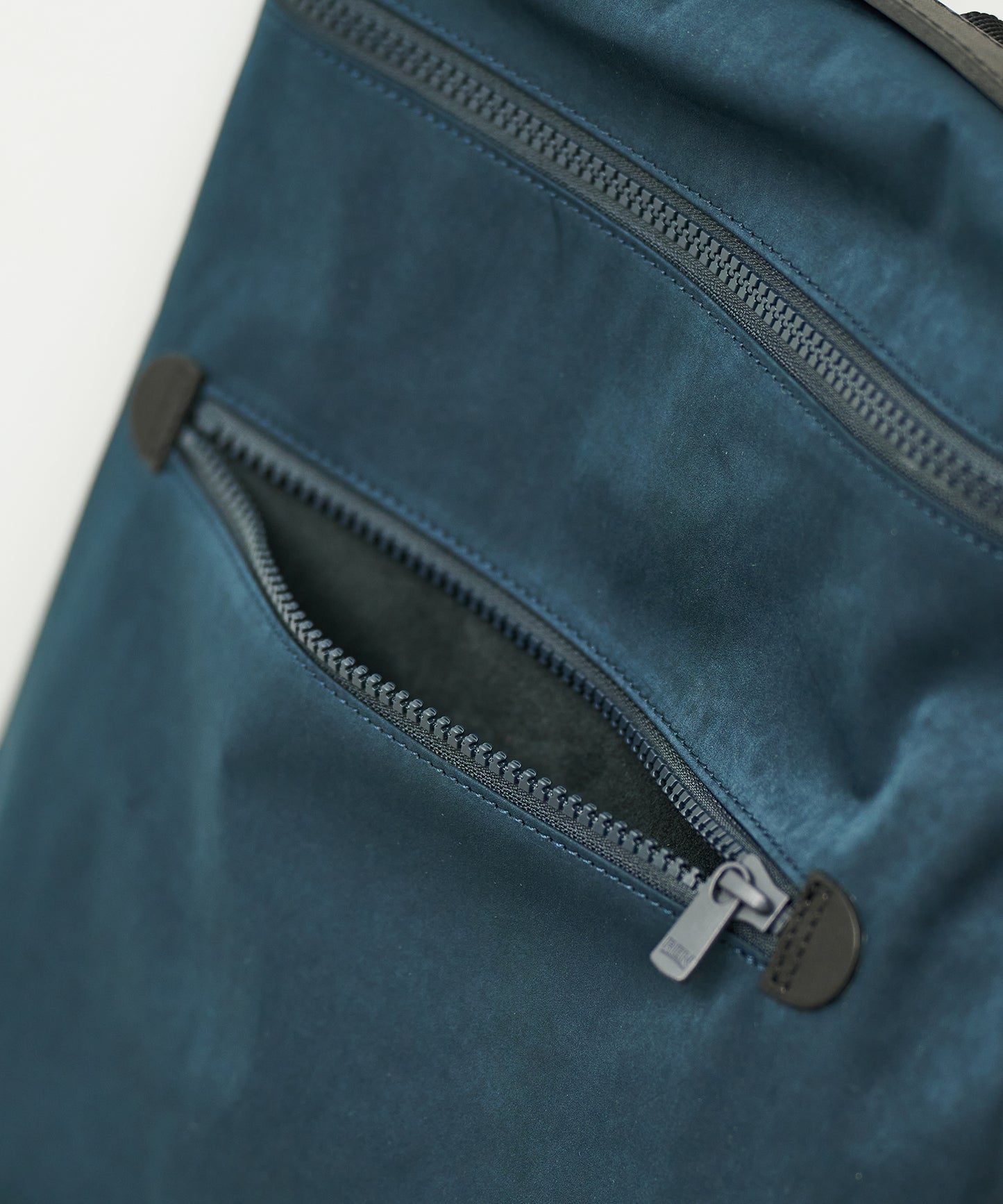 #89 / フラットリュック(navy blue)/ HD NYLON