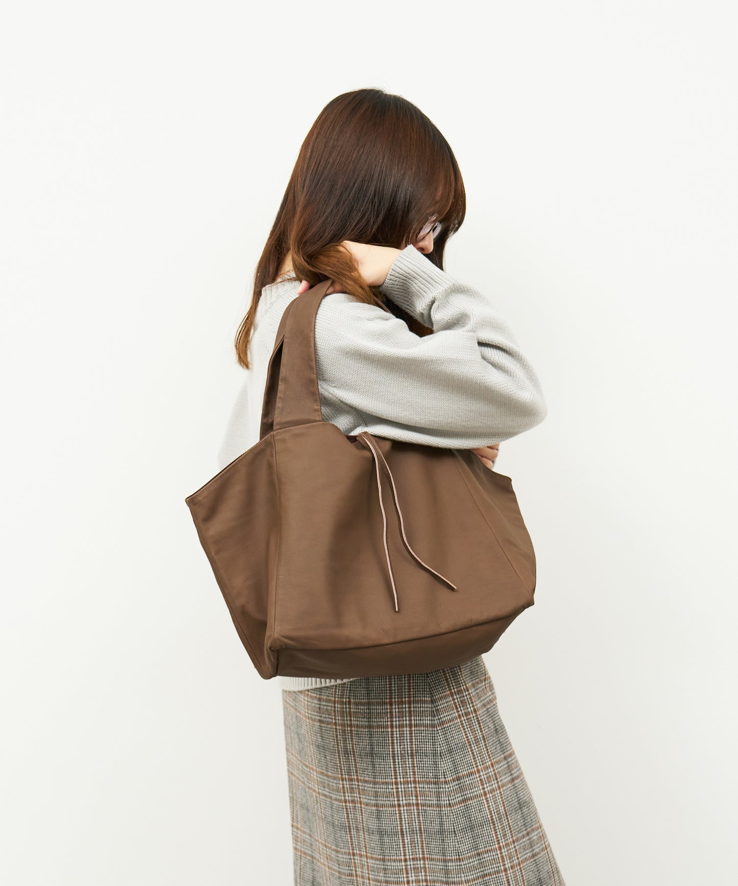 #11 / ダックストートM (dark brown) / やぎ革・ベアー