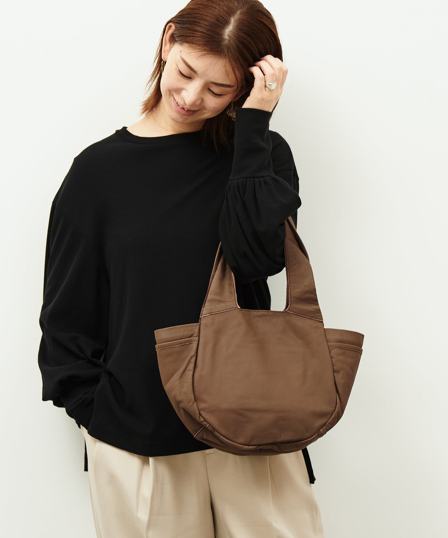 #11/ パンプキンサックS (dark brown) / やぎ革・ベアー