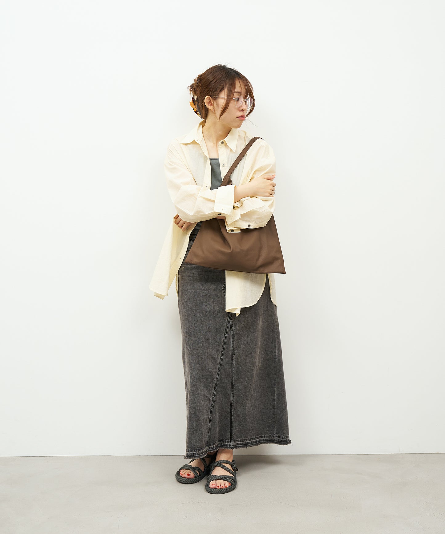 #11《SALE 20%》ベーシックスクエアL(dark brown) / やぎ革・ベアー