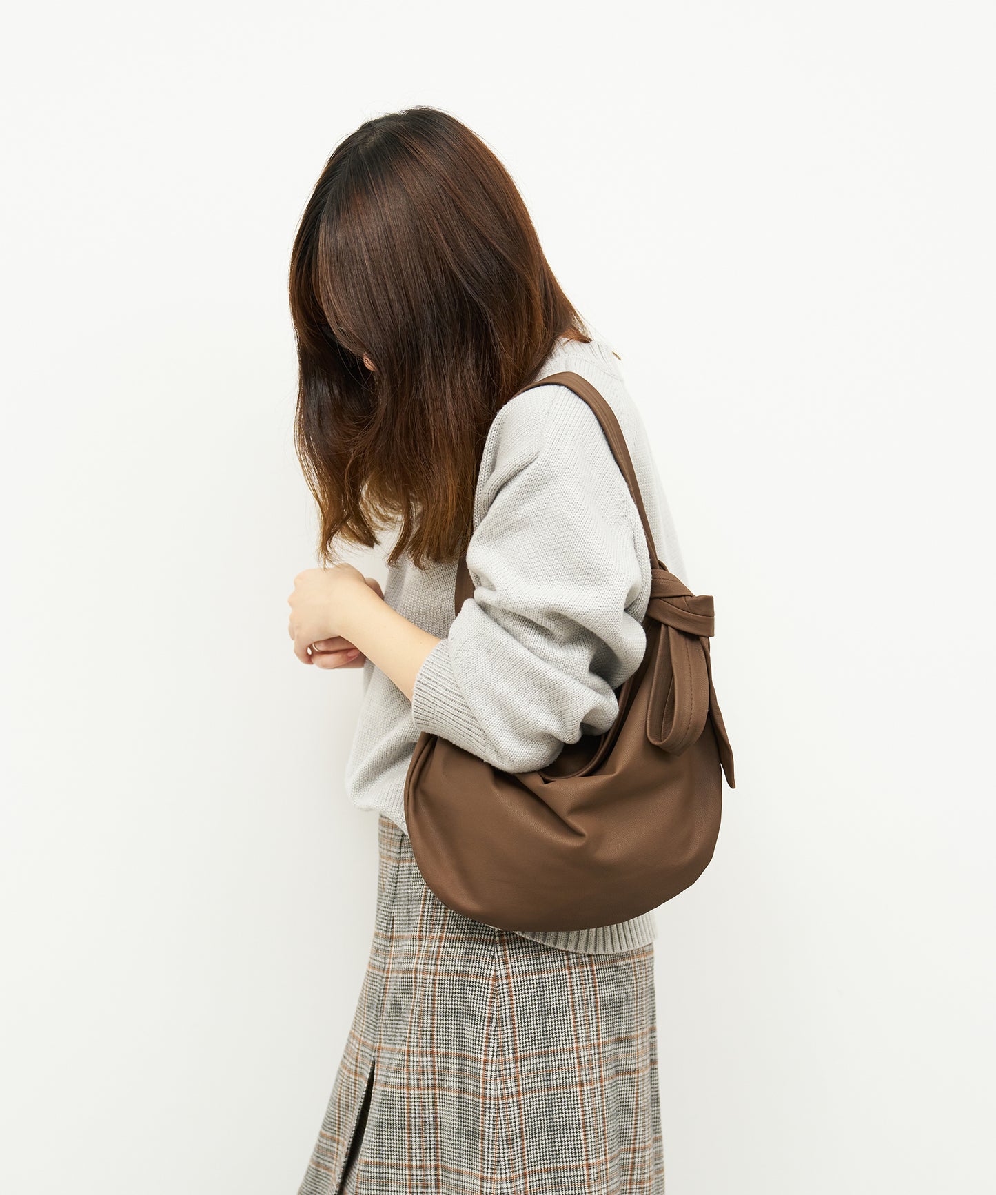 #11 / zipサークルショルダーS (dark brown) / やぎ革・ベアー