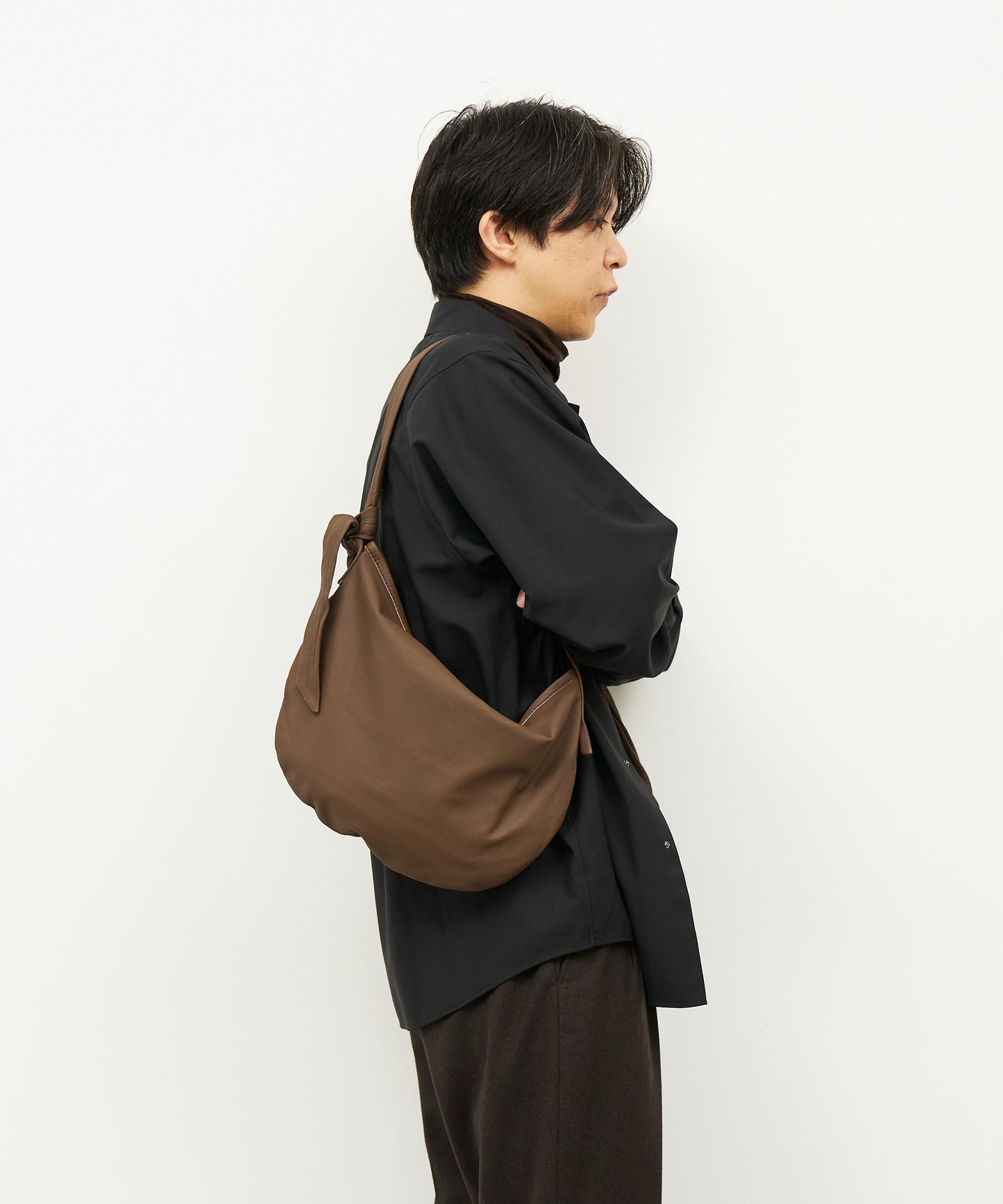 #11 / zipサークルショルダーS (dark brown) / やぎ革・ベアー