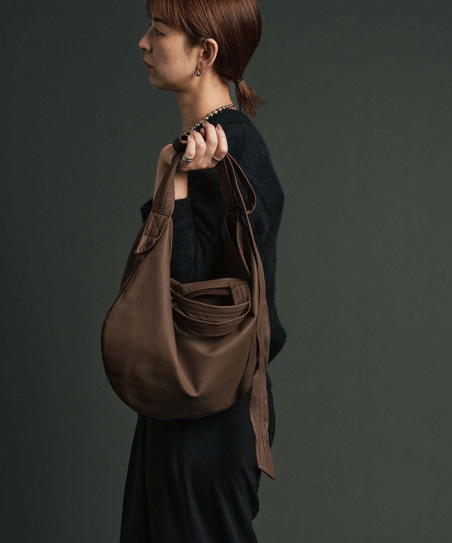 #11 / 2wayサークルショルダー (dark brown)/ やぎ革・ベアー