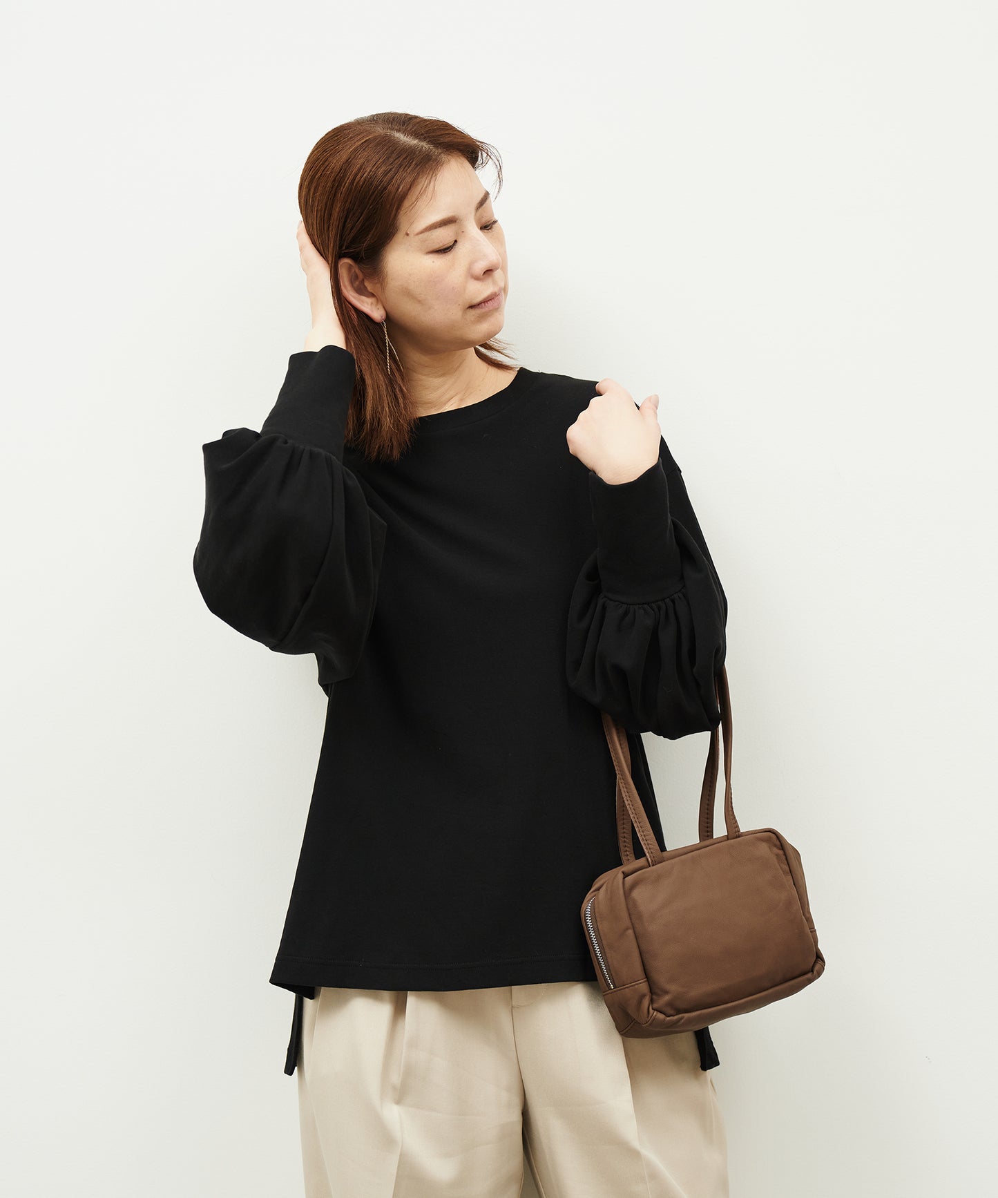 #11/ スラウチーボックスバッグXS (dark brown) / やぎ革・ベアー