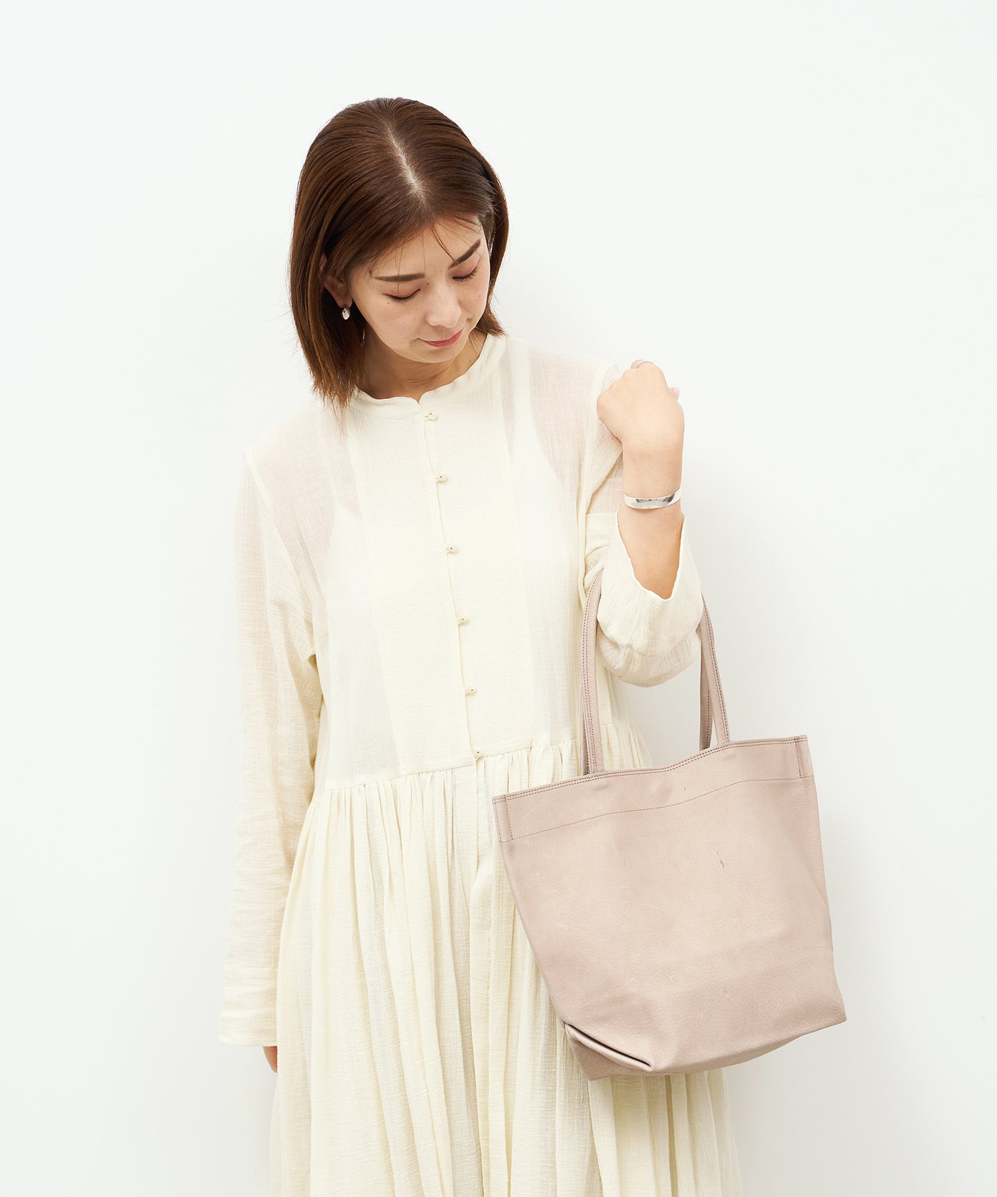 #30/ ランチバッグM(pink beige)/ ピッグスキン・ハリー