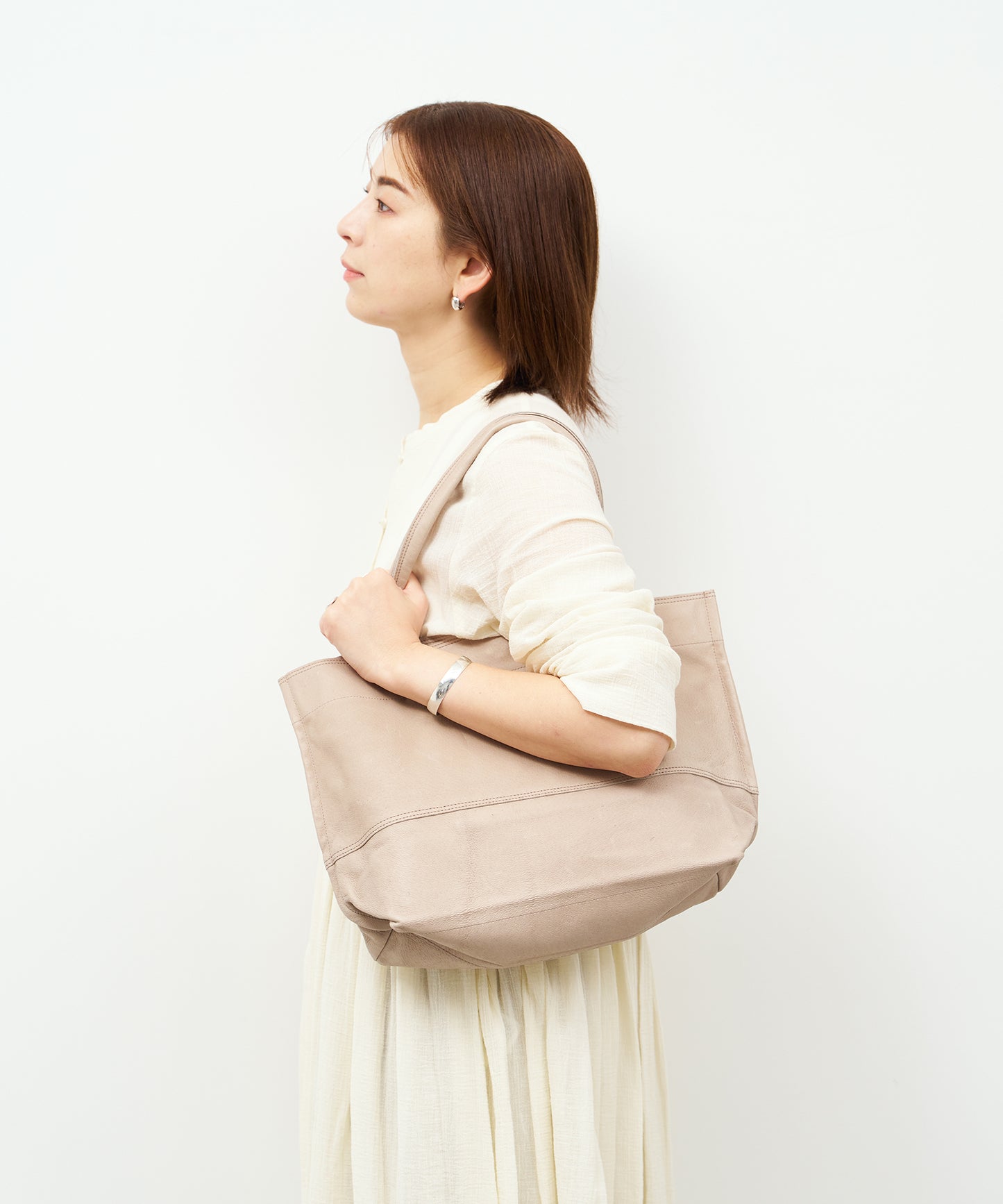 #30/ ワイドトートM(pink beige)/ ピッグスキン・ハリー