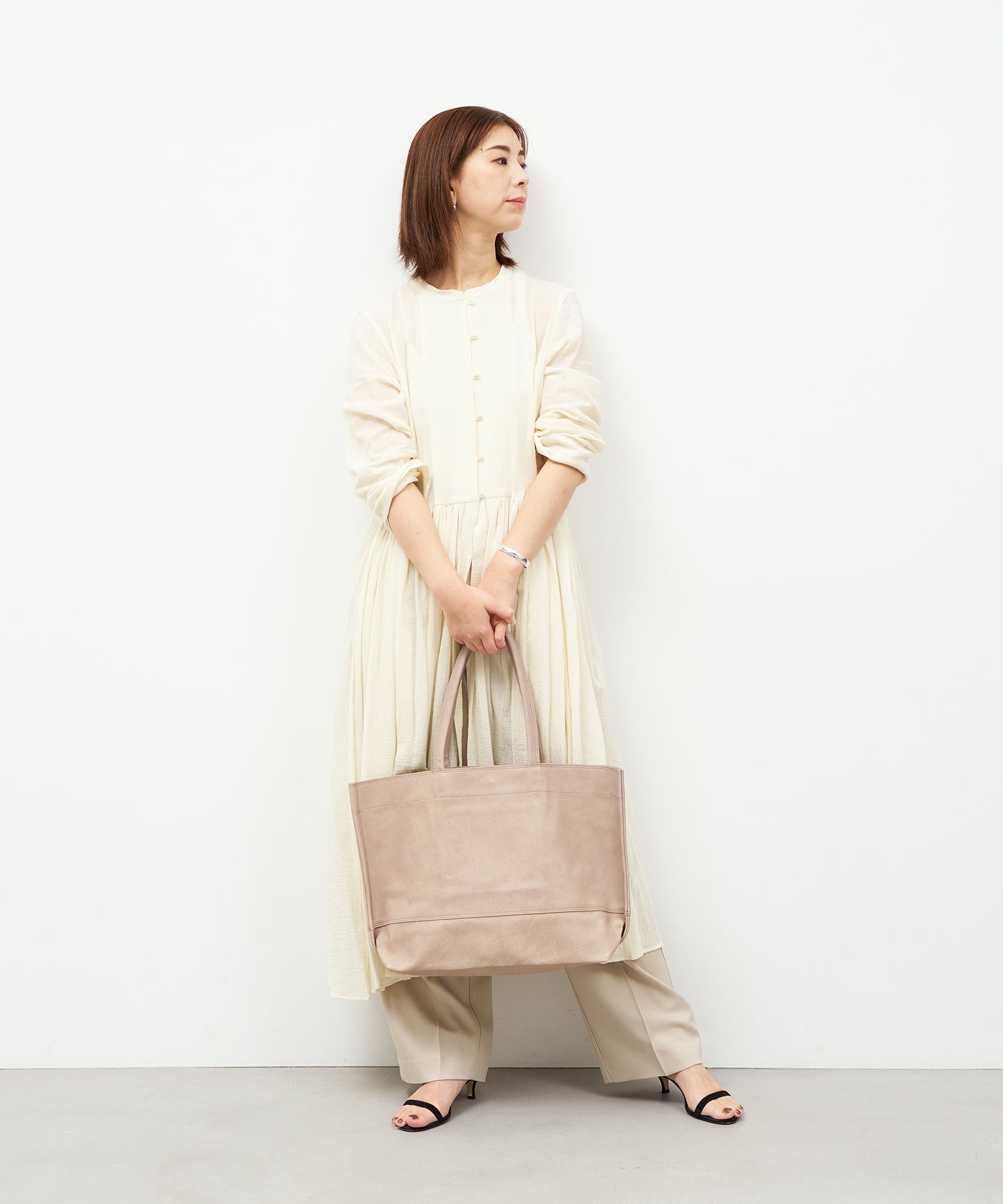 #30/ ワイドトートL(pink beige)/ ピッグスキン・ハリー
