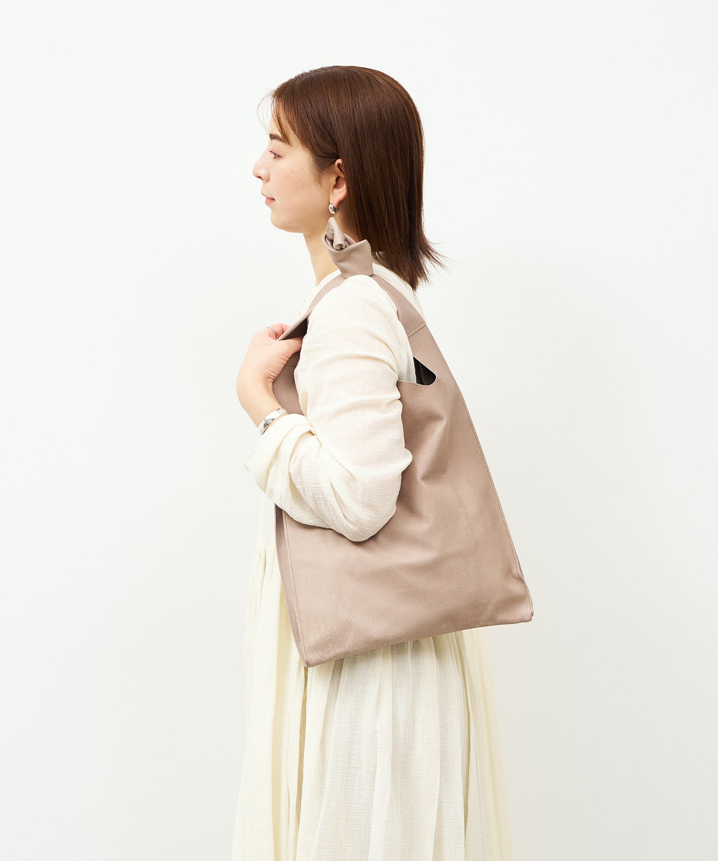 #30/ レジブクロ ショルダー(pink beige)/ ピッグスキン・ハリー