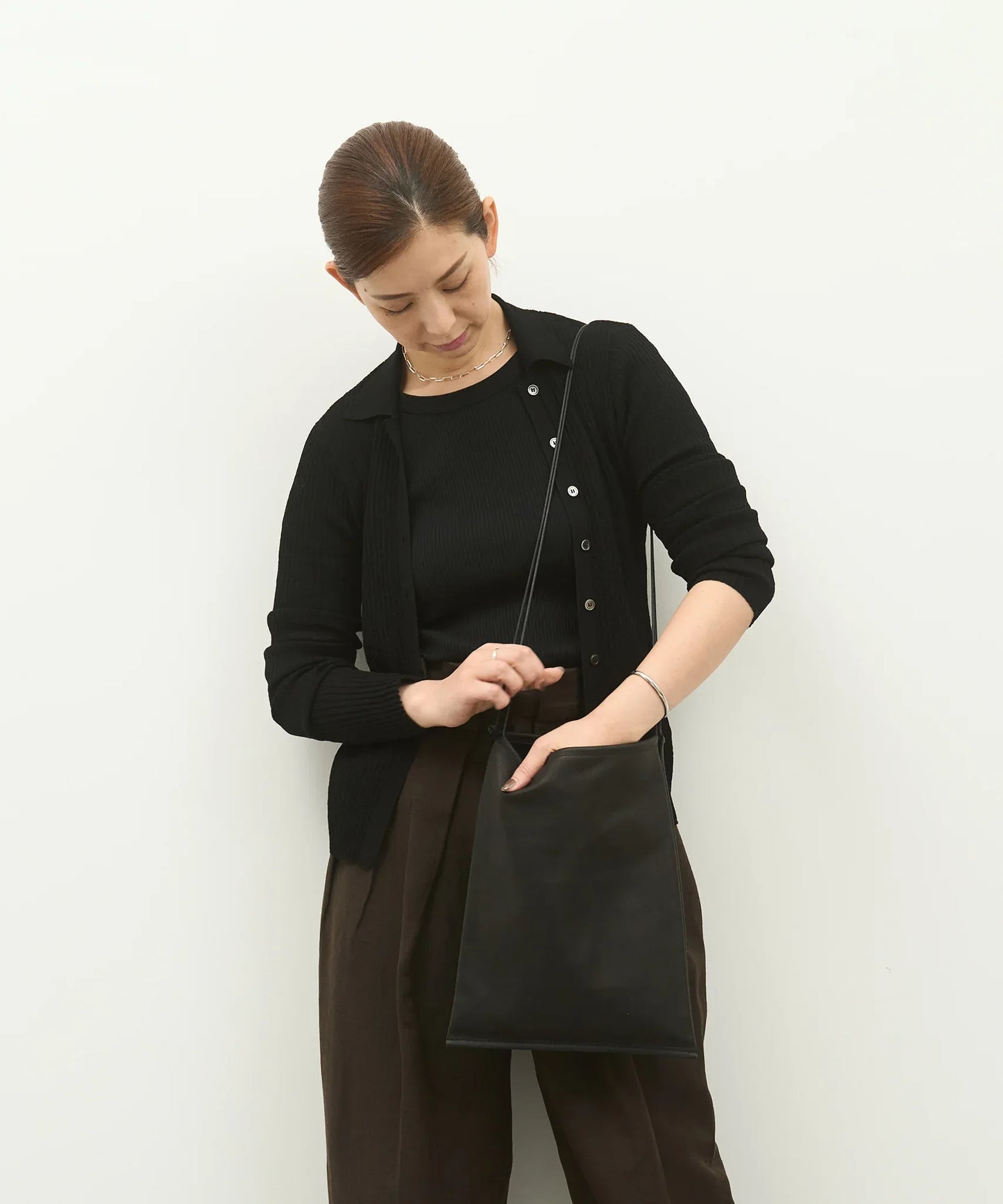 #30/ フラットショルダー(black)/ ピッグスキン・ハリー - REN