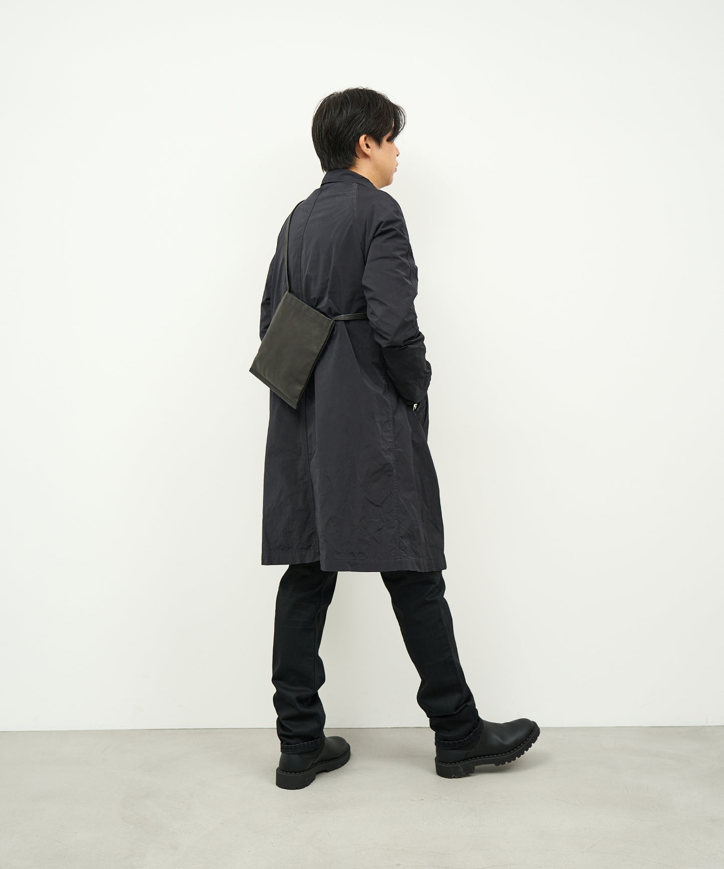 #30/ デイサコッシュ(black)/ ピッグスキン・ハリー