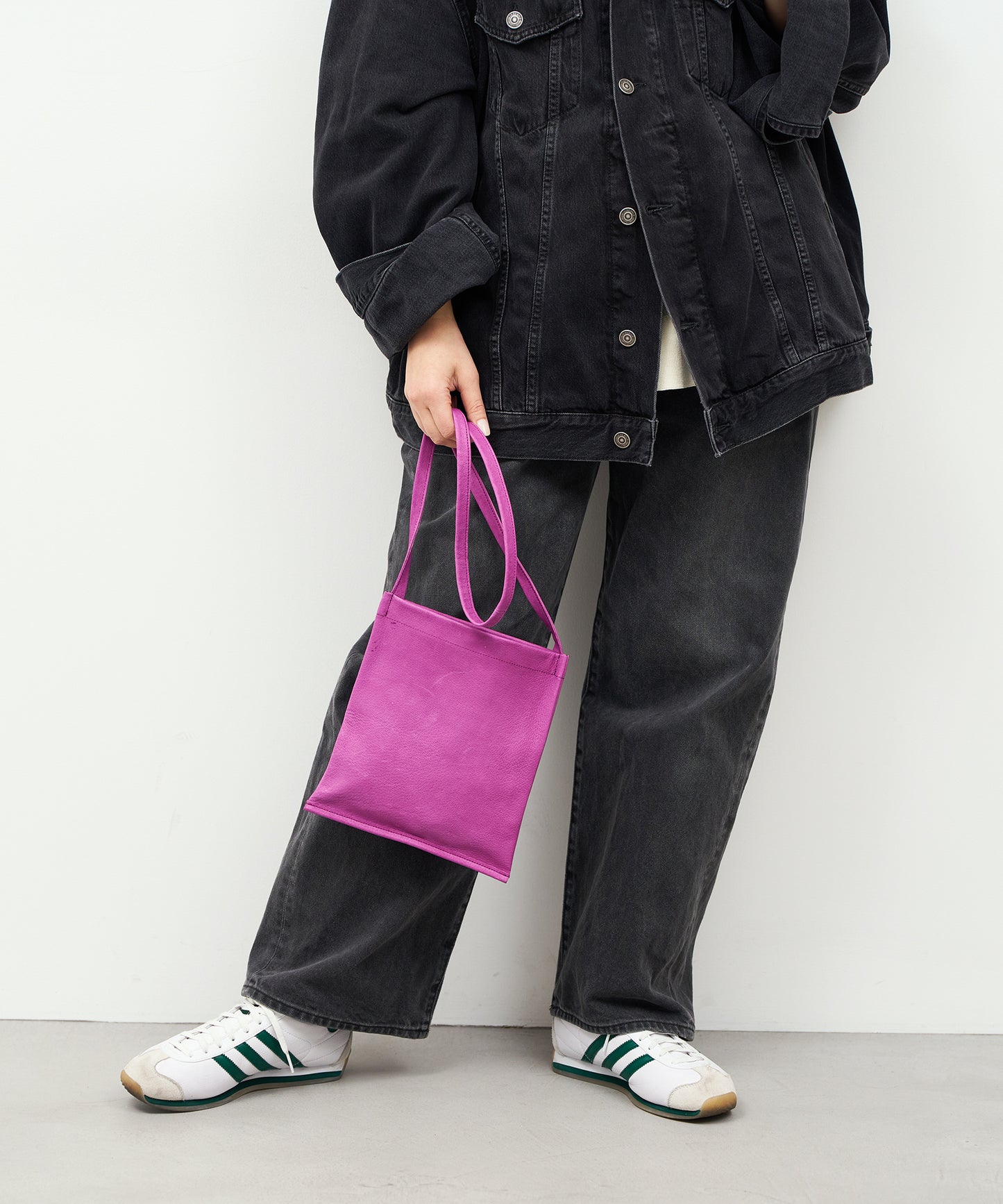 #30/ デイサコッシュ(peony purple)/ ピッグスキン・ハリー