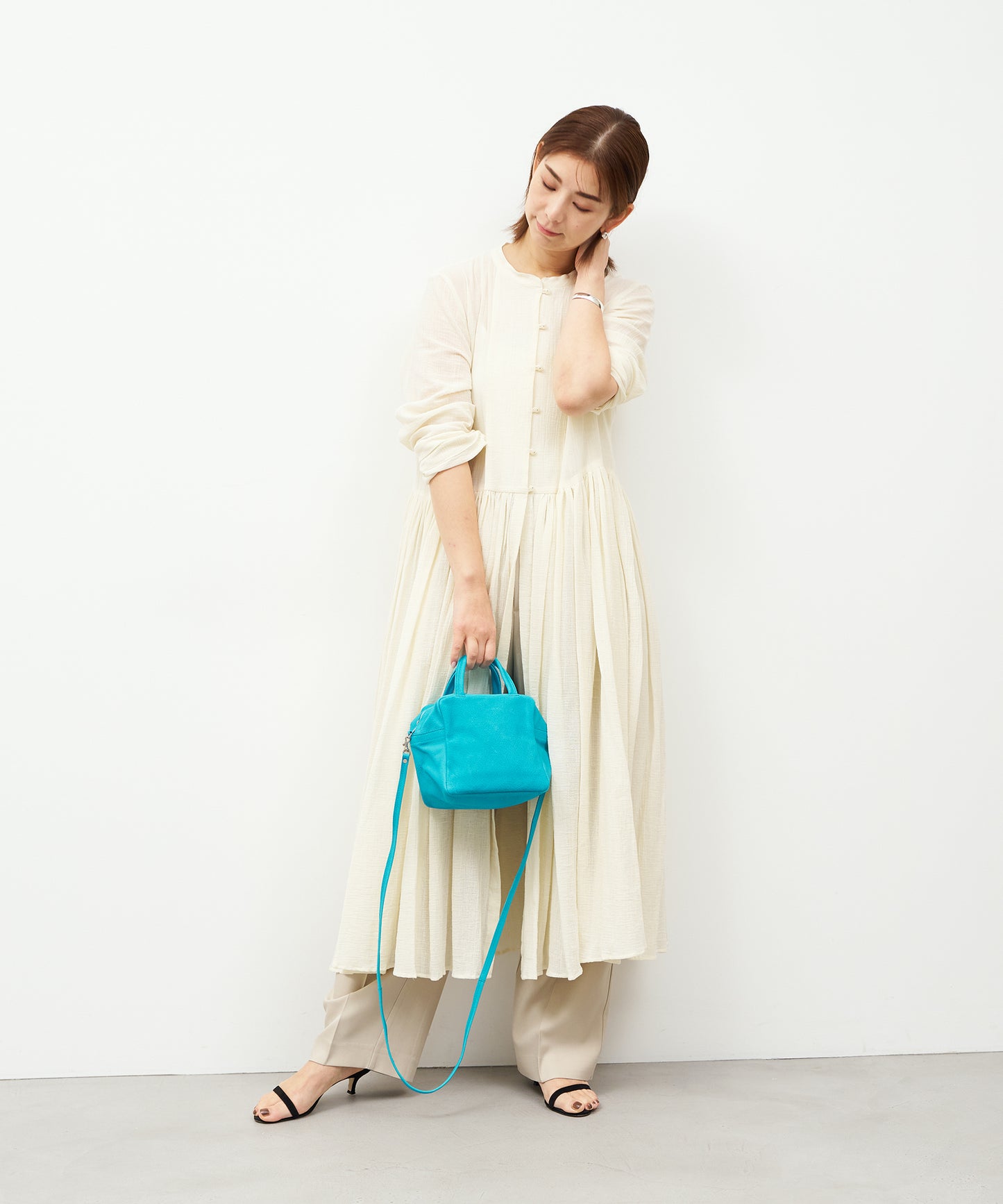 #30/ 2wayキューブポシェット(turquoise)/ ピッグスキン・ハリー