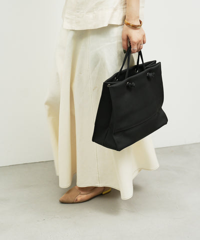 #51b《BF SALE 30%》デイショッパー(ink black)/ 牛革・フィリップ