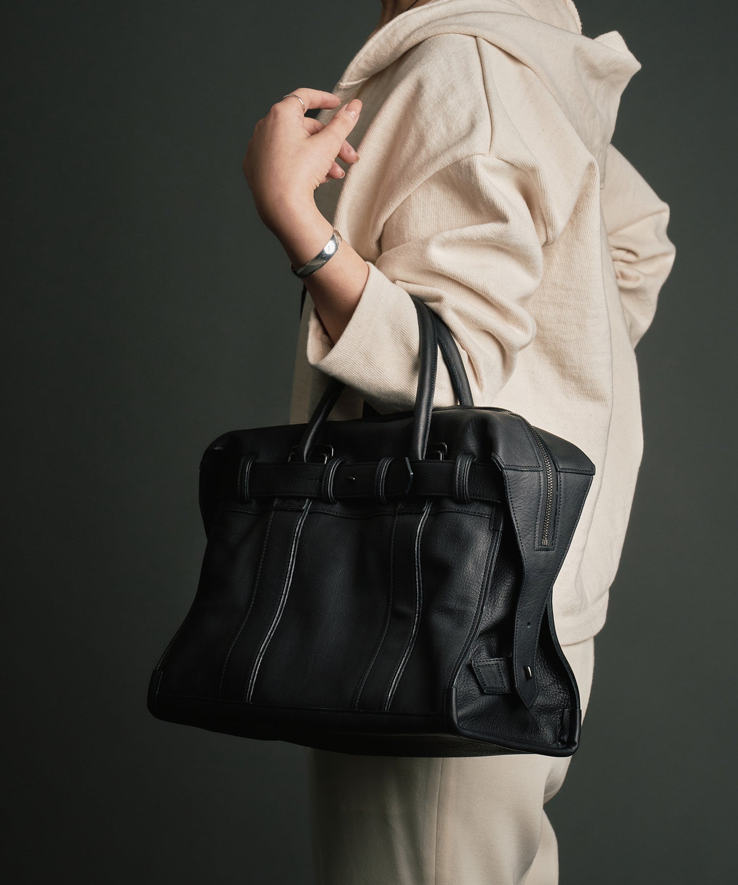 #52/ カデ34(black)/ 牛革・バレンシア