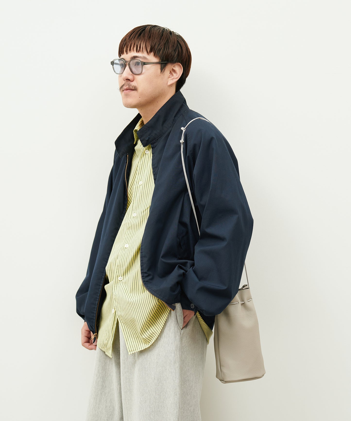 #53《~5/12 10%》キャニスターボトル(pale gray)/ 牛革・エン