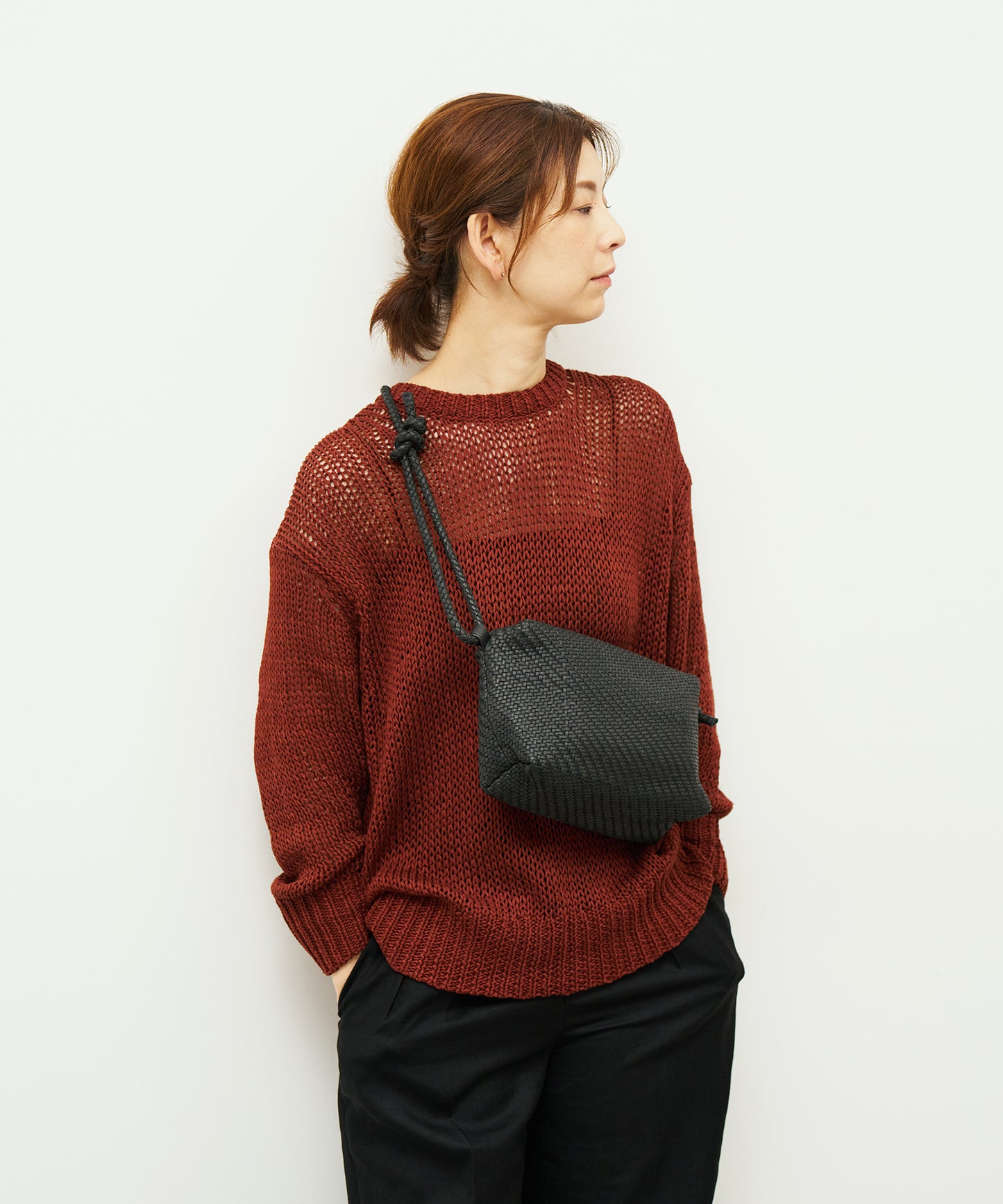 #60/ バレルショルダーM(black)/ 羊革・シープメッシュ