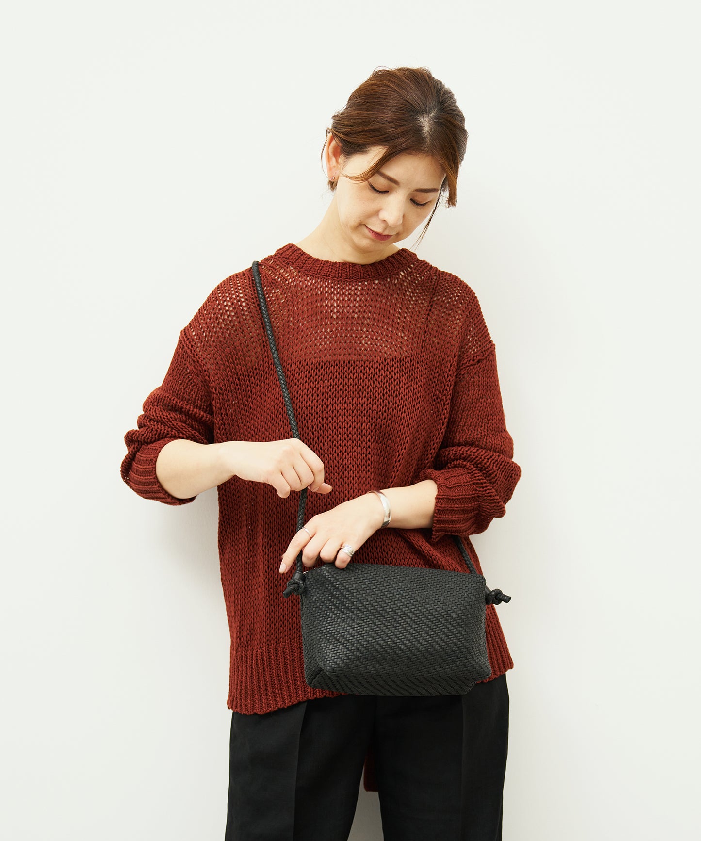 #60/ バレルショルダーM(black)/ 羊革・シープメッシュ
