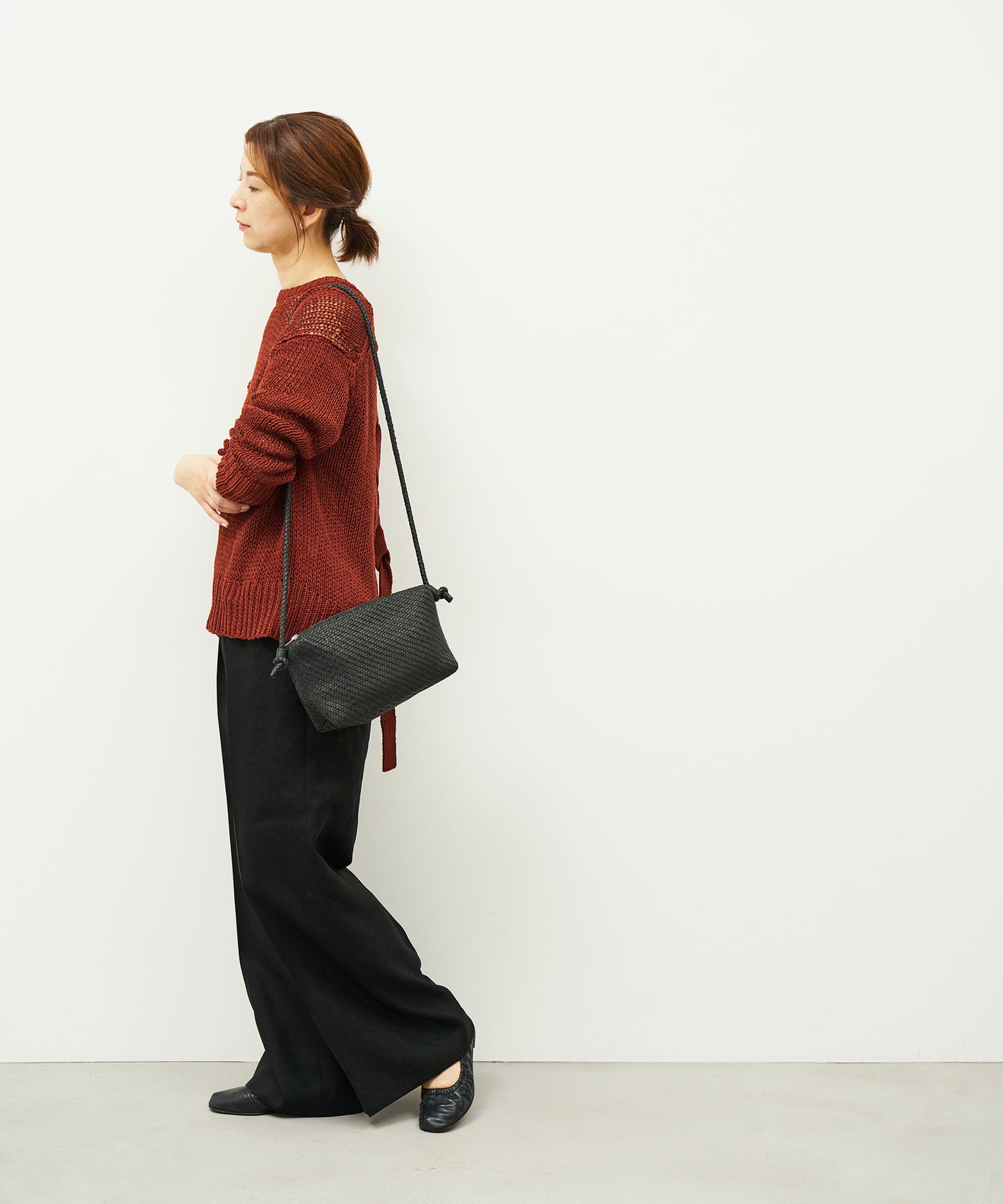 #60/ バレルショルダーM(black)/ 羊革・シープメッシュ