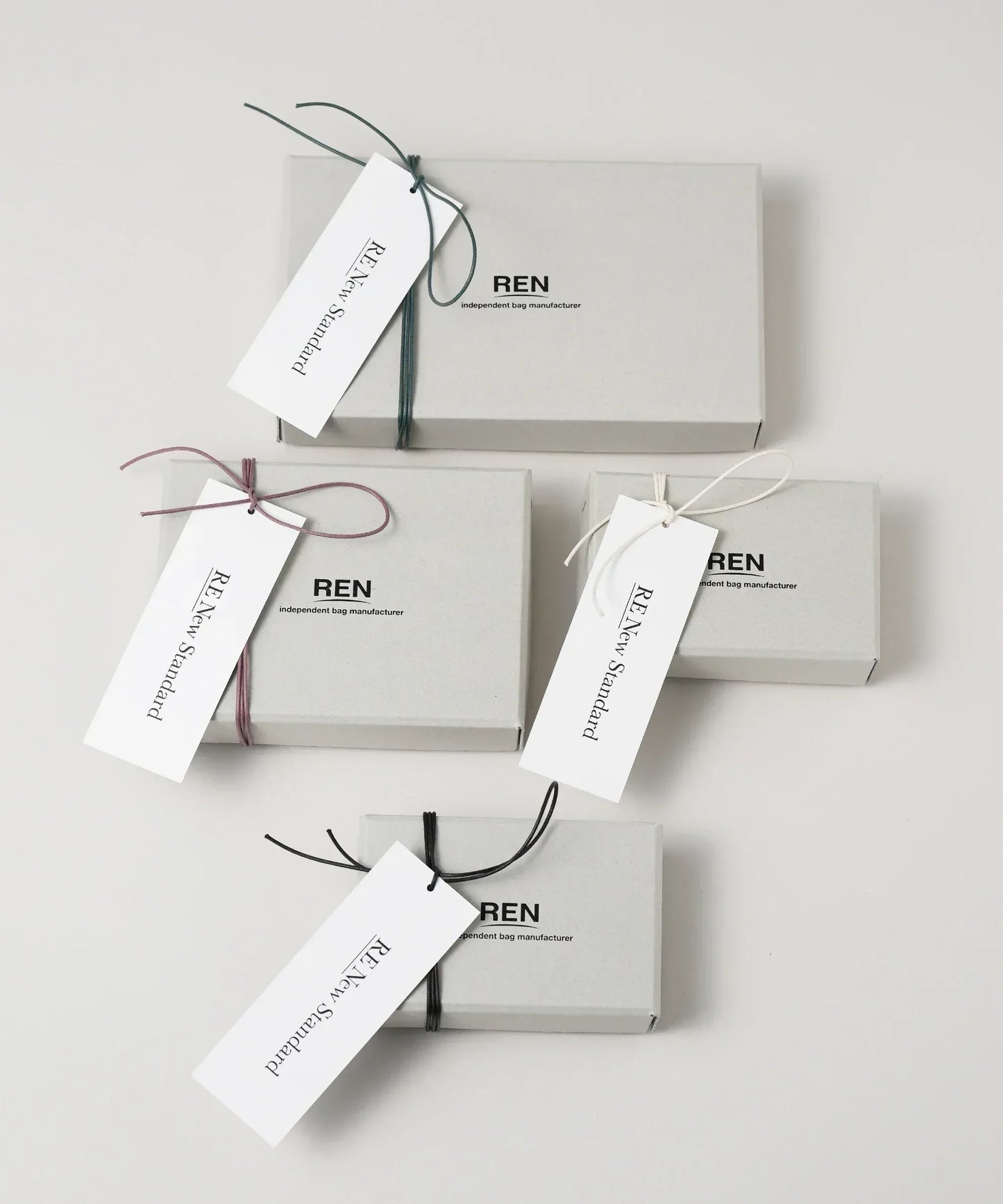 #33《SALE 40%》キーケース(red)/ ピッグスキン・スモーク - REN