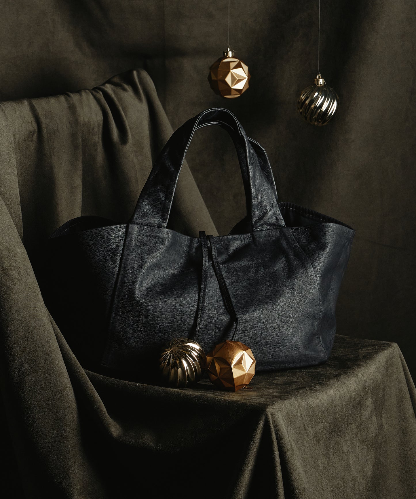 #11《BF SALE 20%》ダックストートS (black) / やぎ革・ベアー