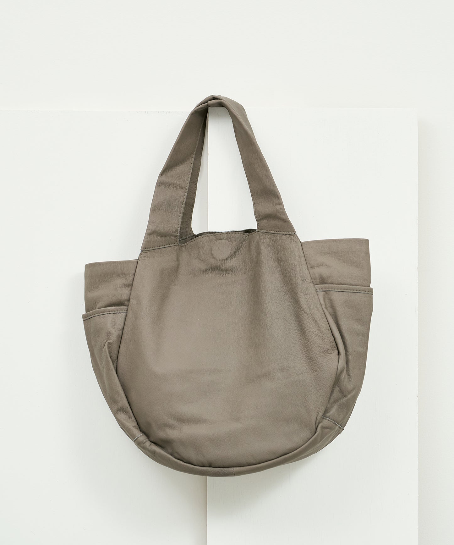 #11b《Limited 20%》パンプキンサックM (greige) / やぎ革・ベアー