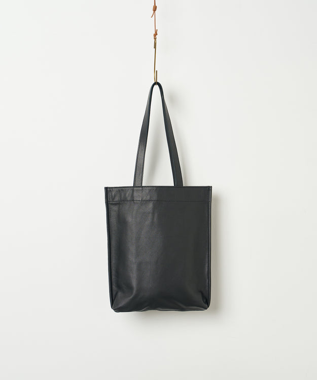 #15/ ドキュメントトート14-inch（black）/ やぎ革・スティル