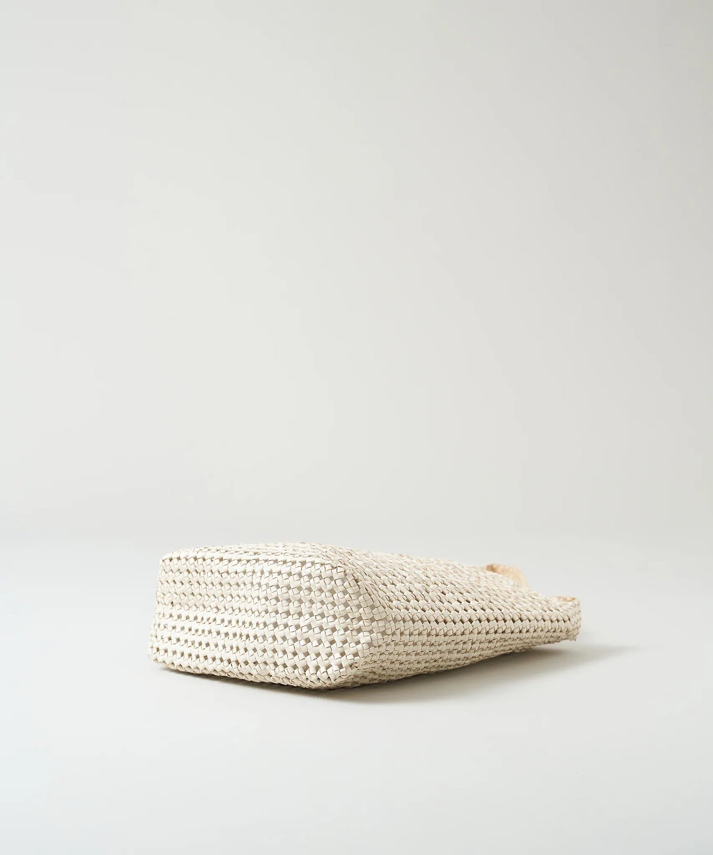 #16《SALE 10%》ボックスショルダー（oatmeal）/ やぎ革・ゴートメッシュ