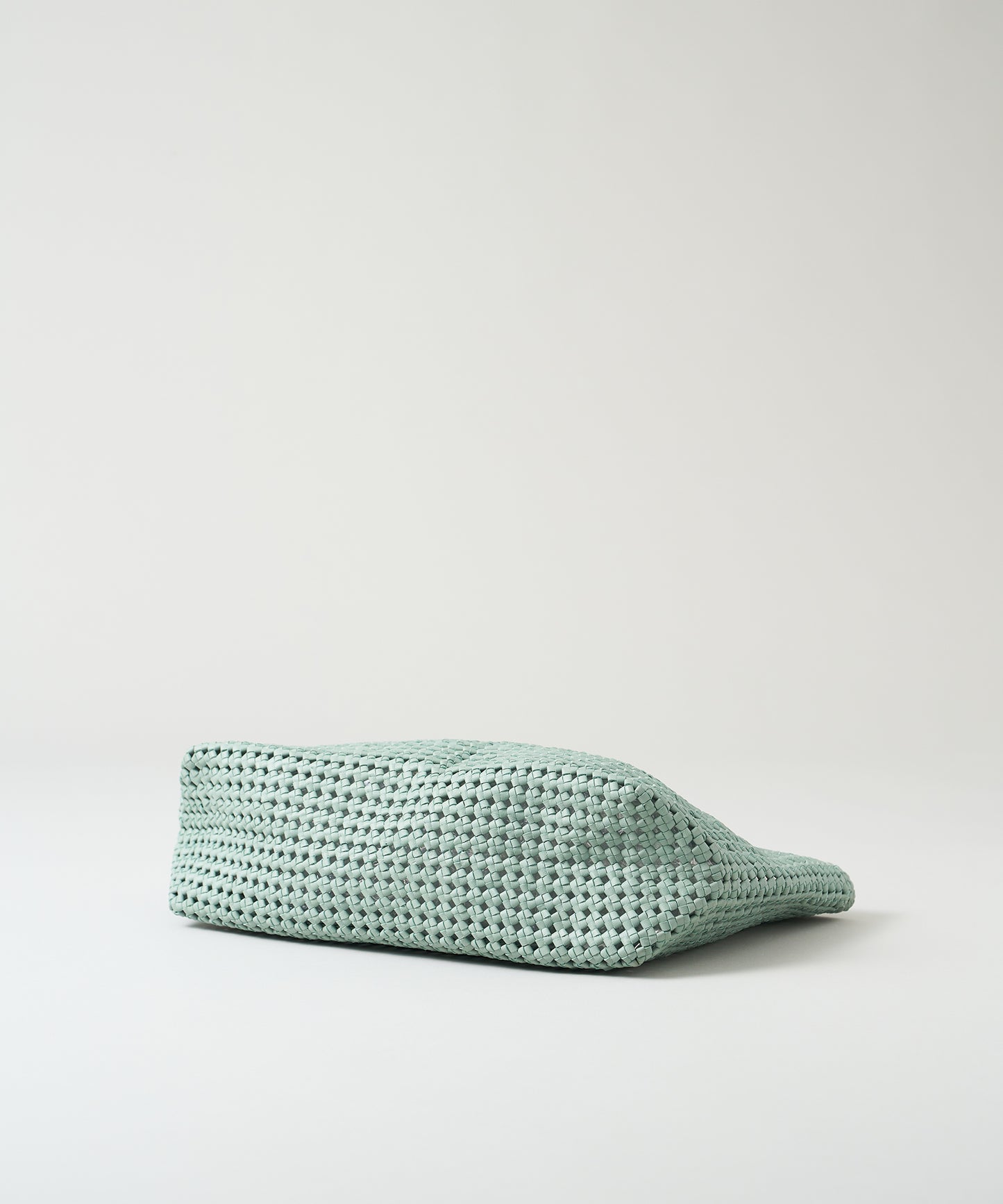 【26SS】#16/ バスケットM（sage green）/ やぎ革・ゴートメッシュ