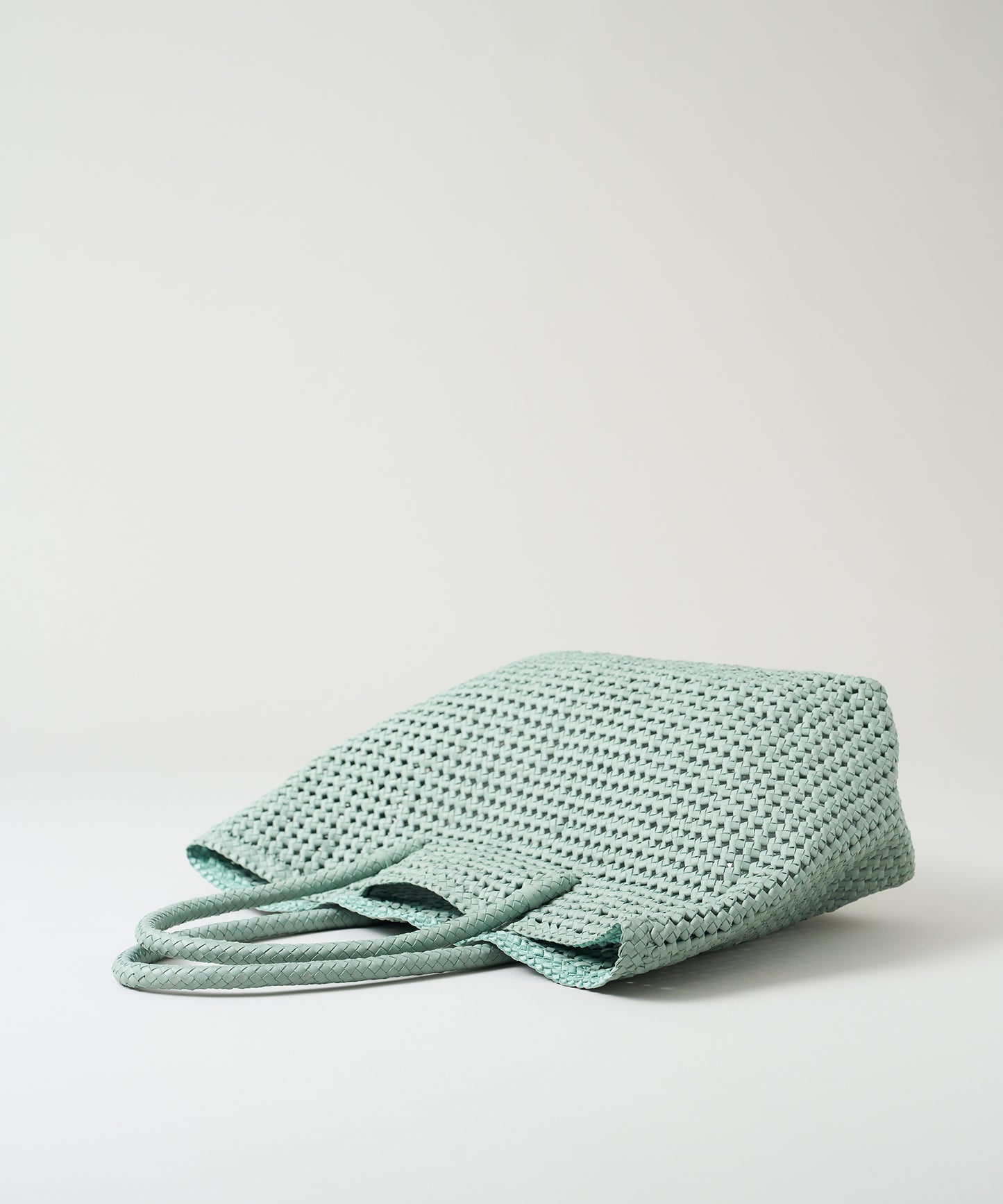 【26SS】#16/ バスケットL（sage green）/ やぎ革・ゴートメッシュ