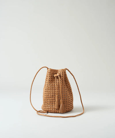 #16《SALE 30%》タッセルボトルショルダー（camel）/ やぎ革・ゴートメッシュ