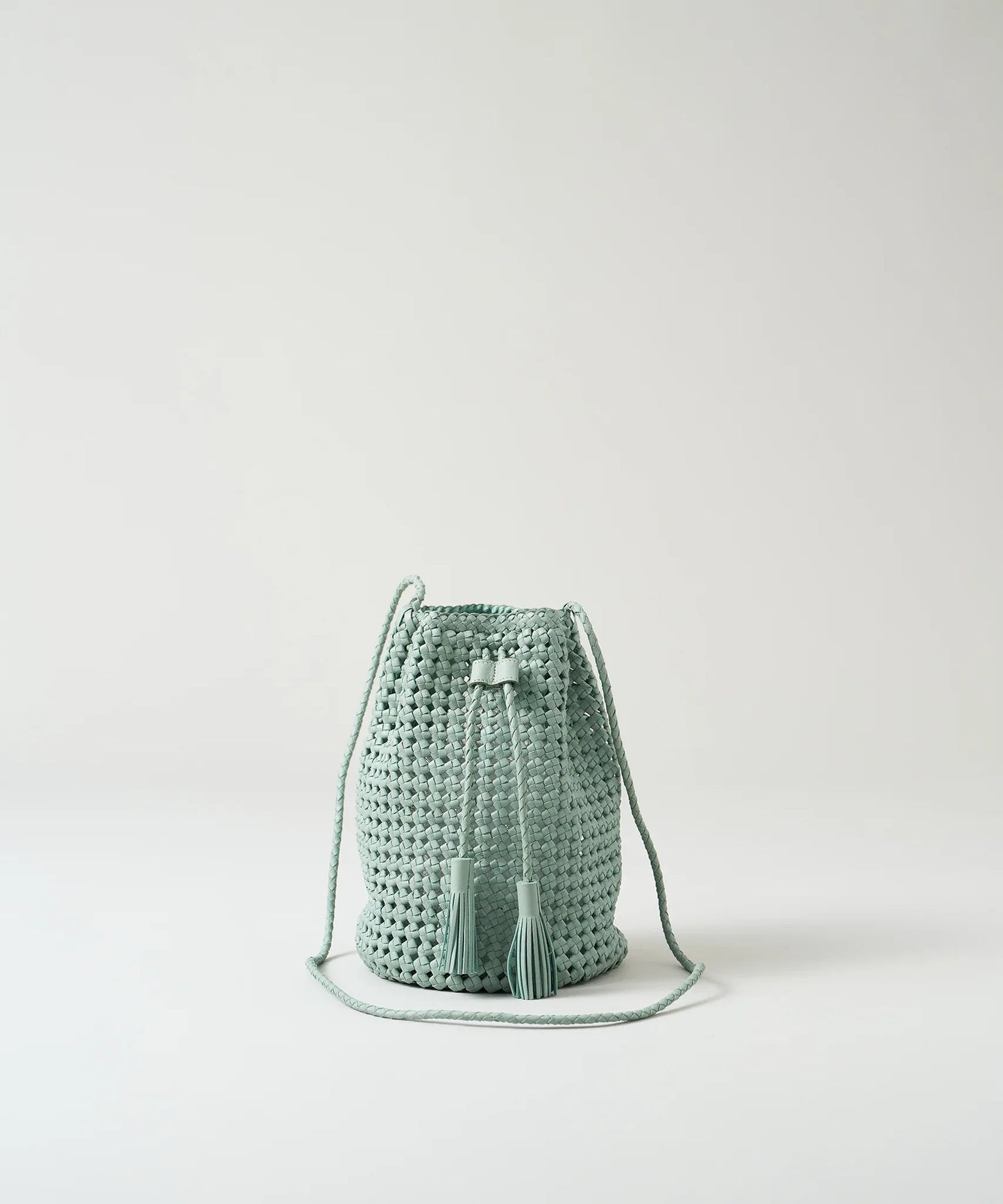 #16/ タッセルボトルショルダー（sage green）/ やぎ革・ゴートメッシュ