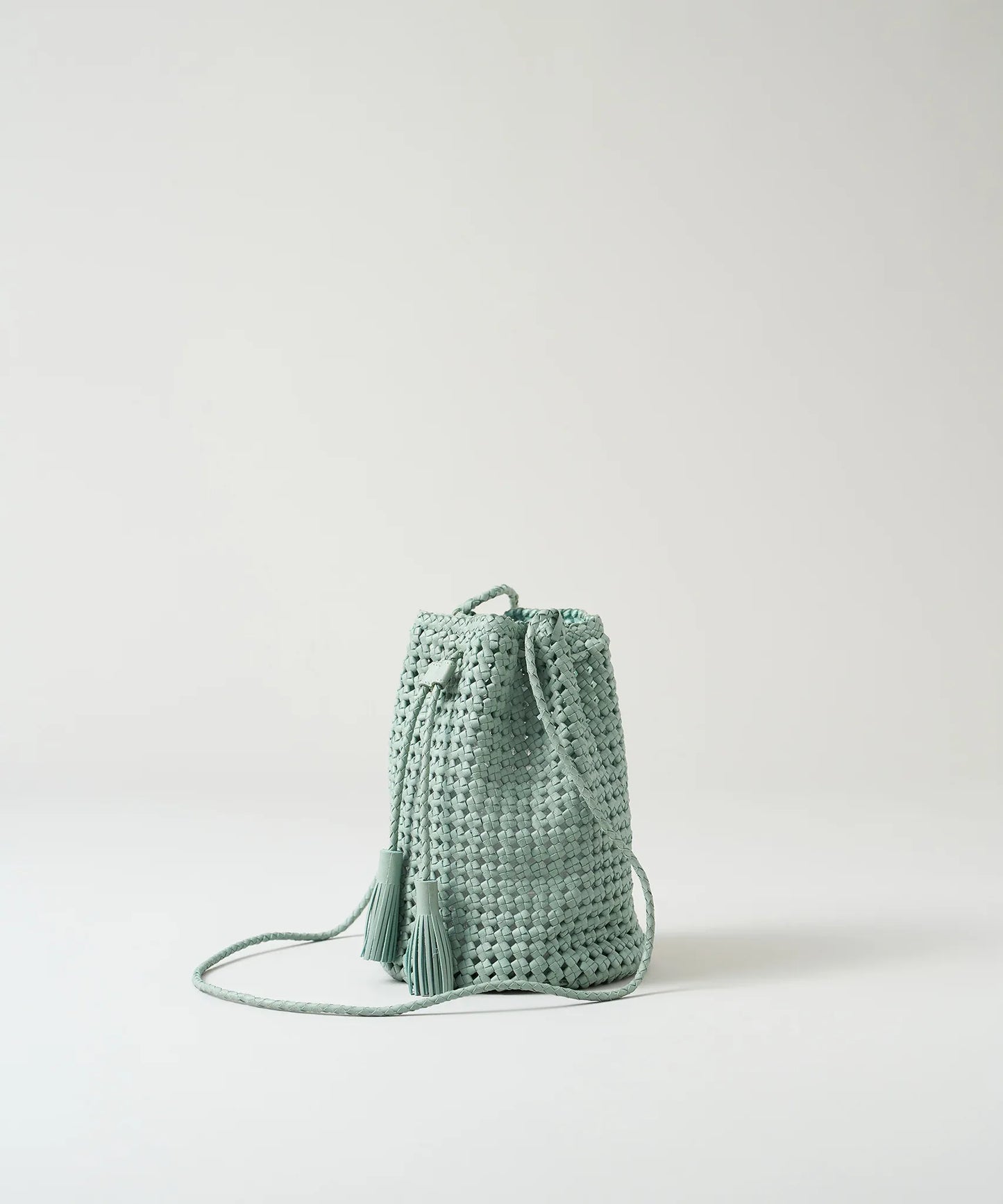 #16/ タッセルボトルショルダー（sage green）/ やぎ革・ゴートメッシュ