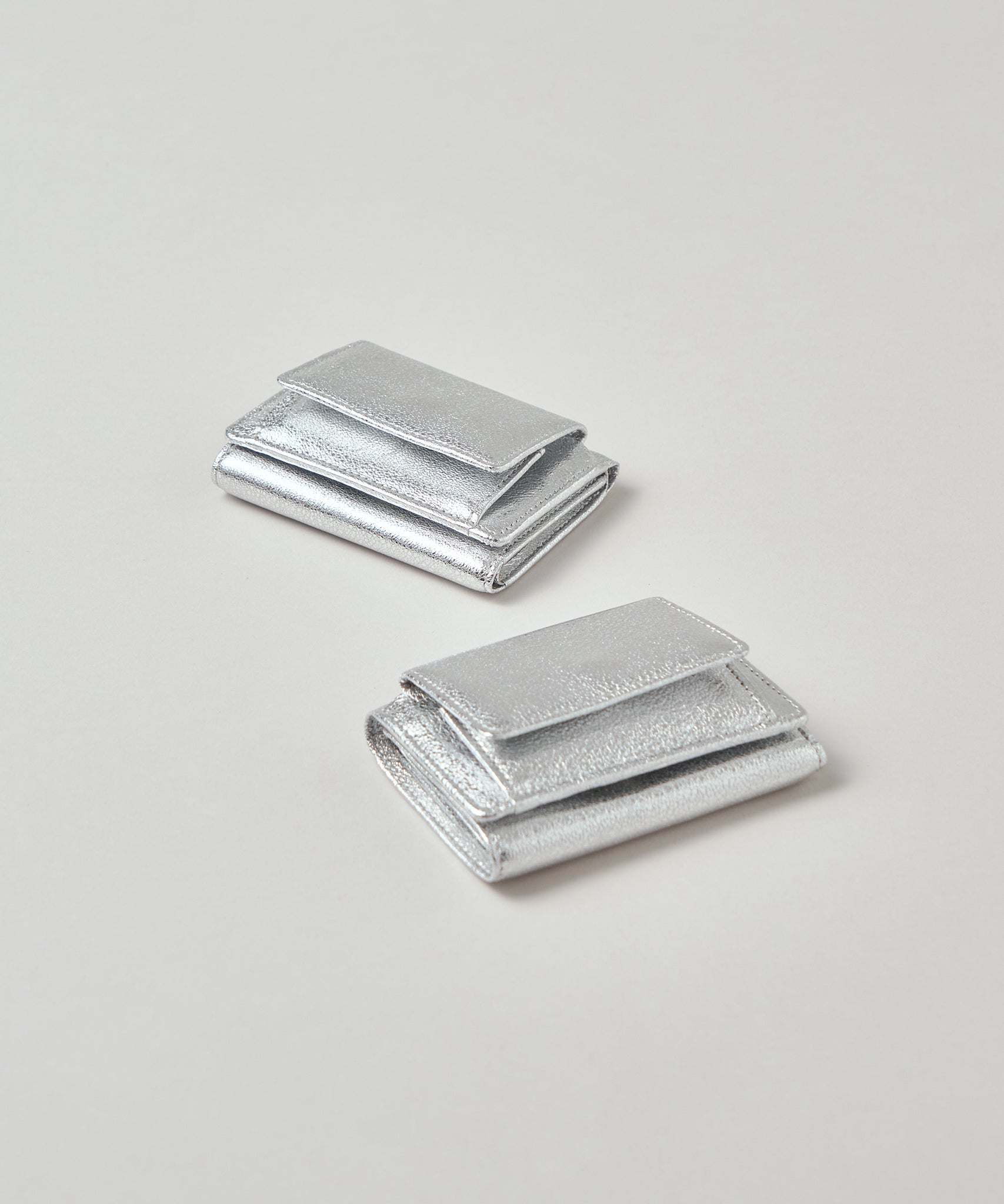 REN】本革を使用したグリッター素材のお財布が新登場！