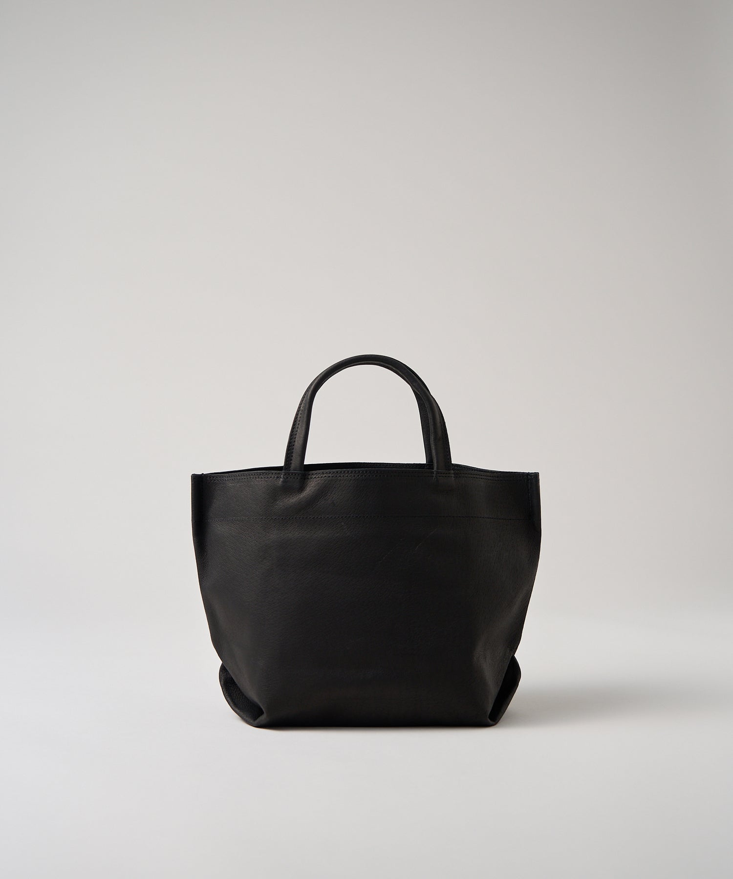REN】《トートバッグ》シンプルで軽い、手持ちサイズのレザーバッグ。